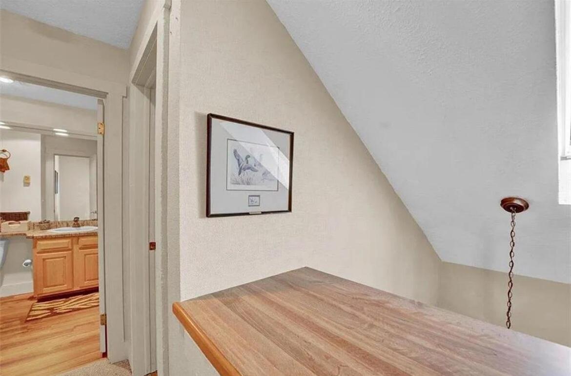 Mountain Fun-Jack Frost Walk On Whole House