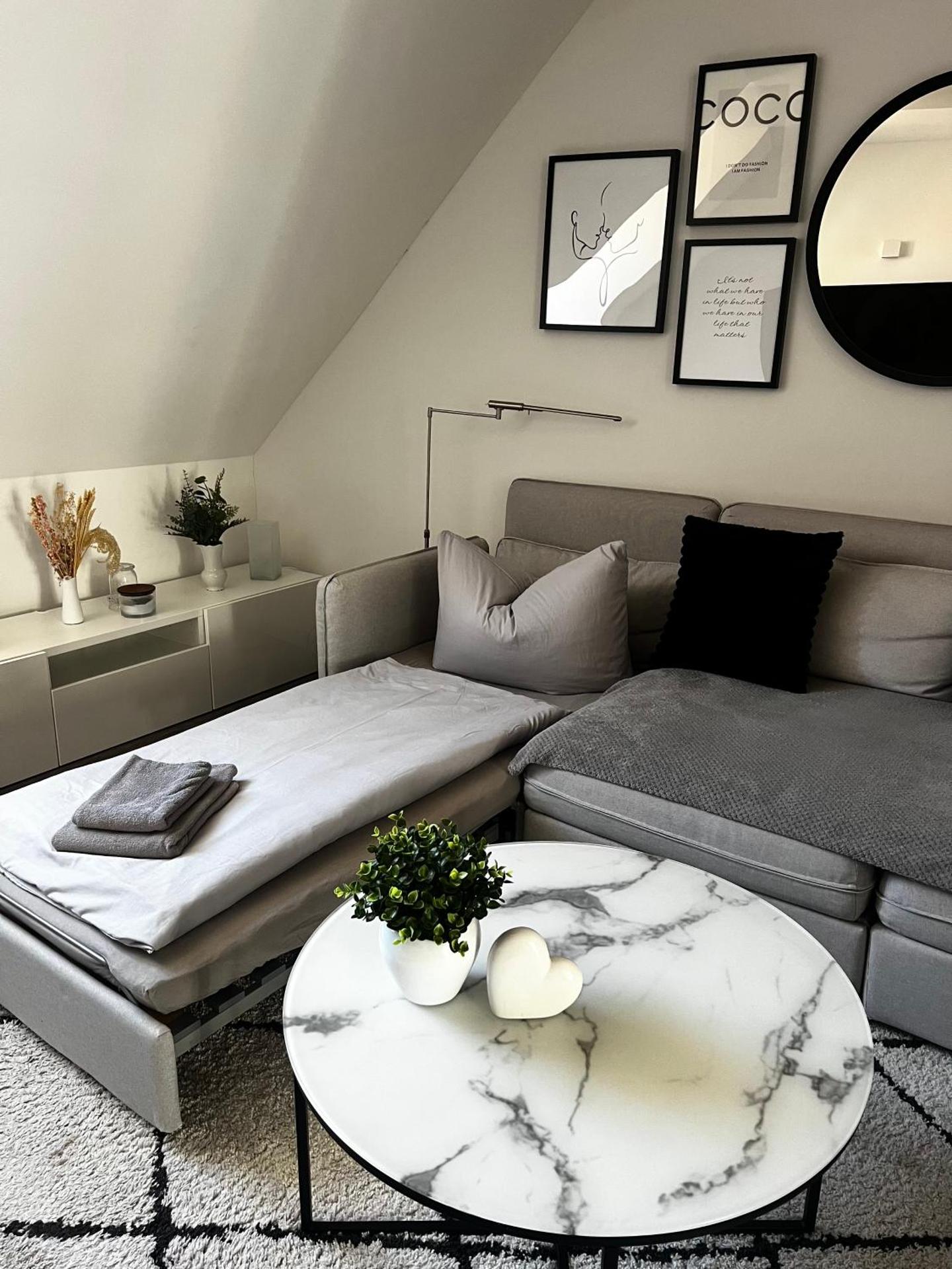 Moderne Galeriewohnung mit Balkon und Stellplatz am Wenigemarkt