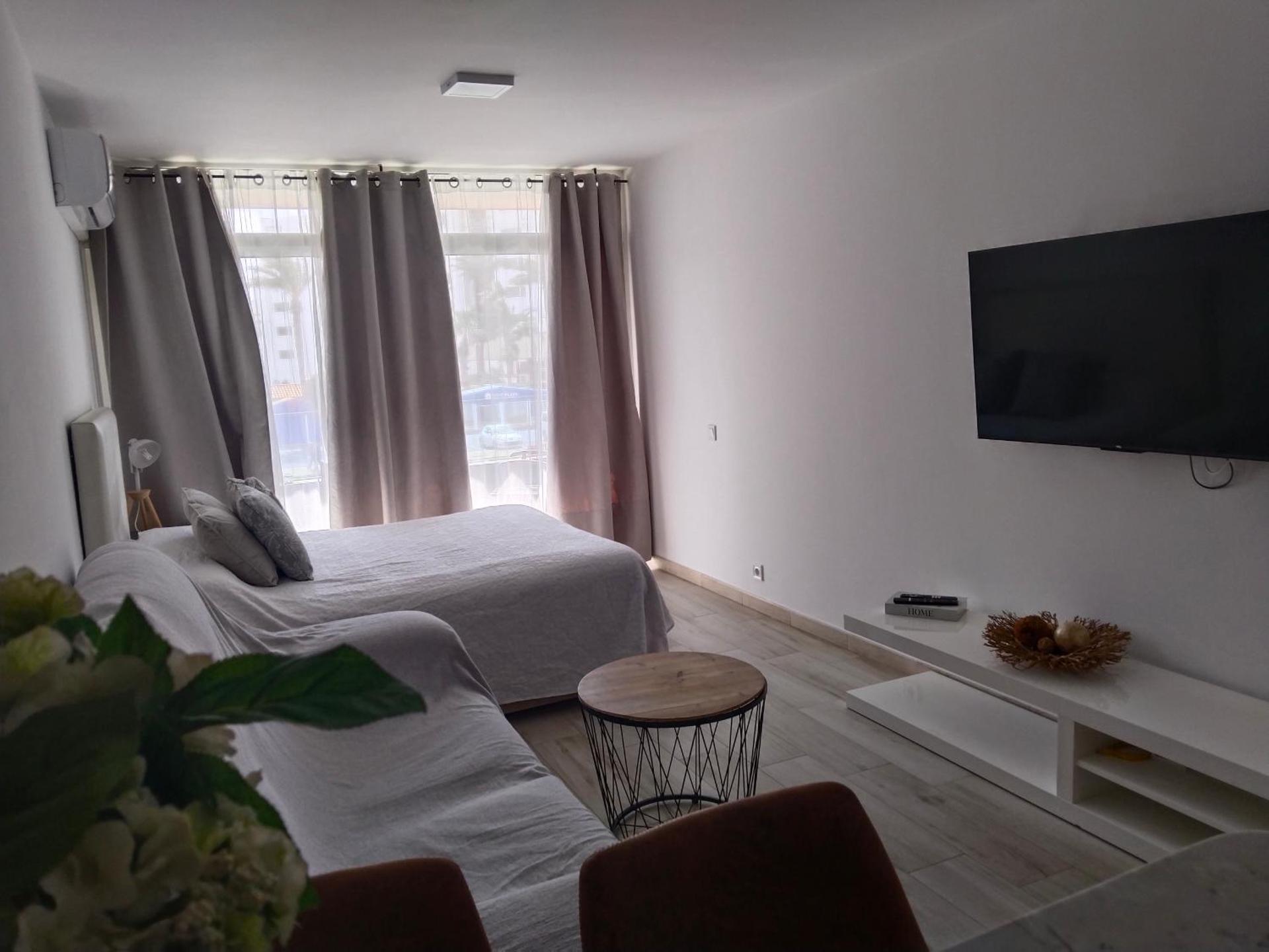 Estudio en la Urbanización de Roquetas de Mar