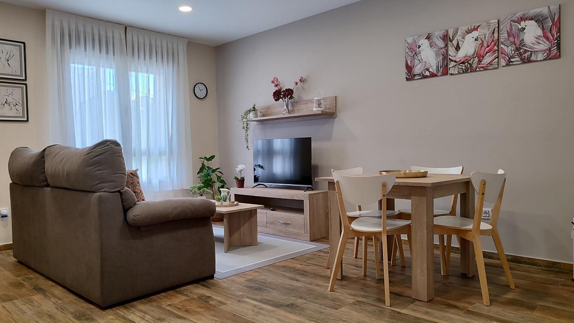 Communal lounge/ TV room