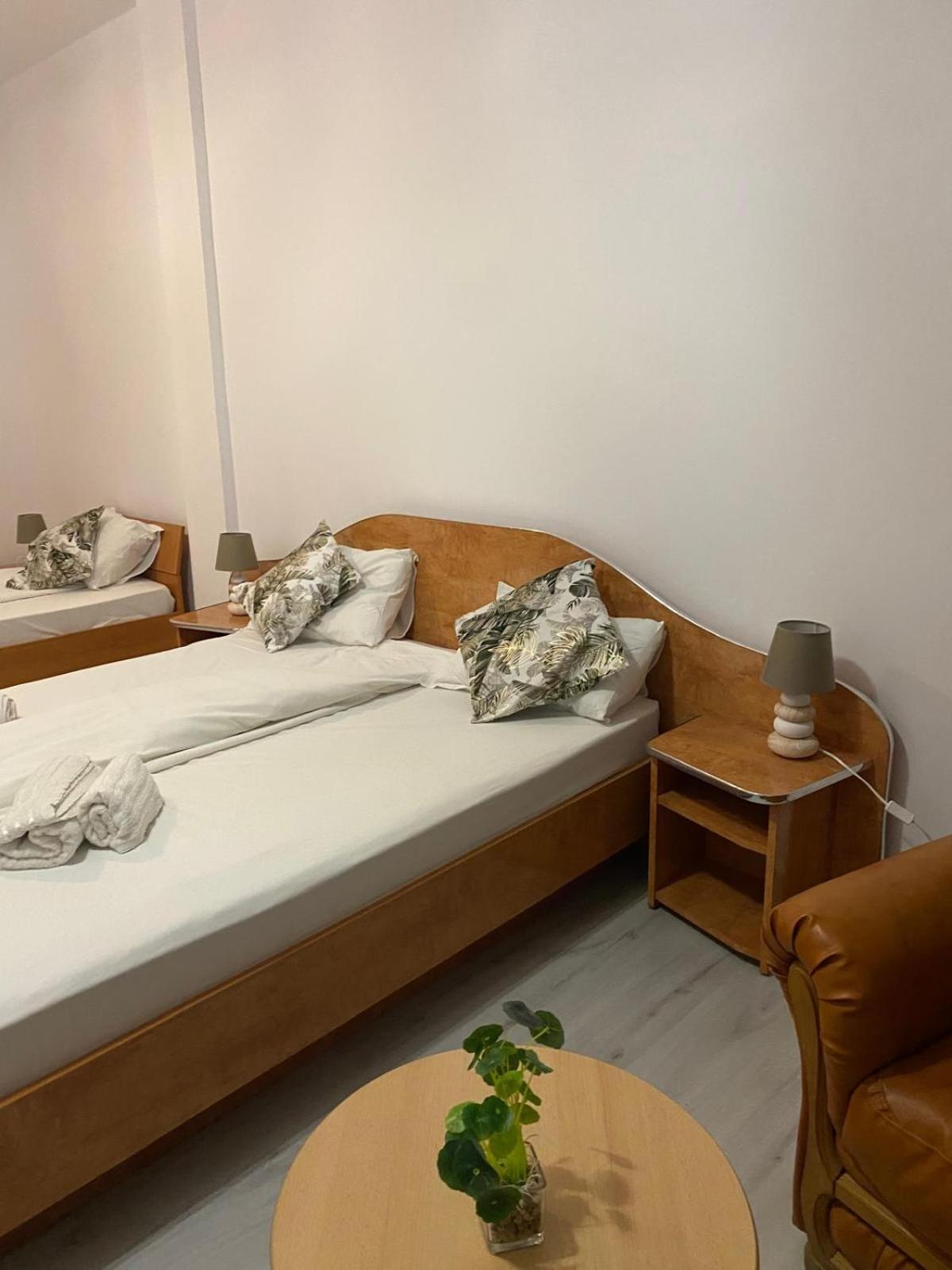 Standard Triple Studio