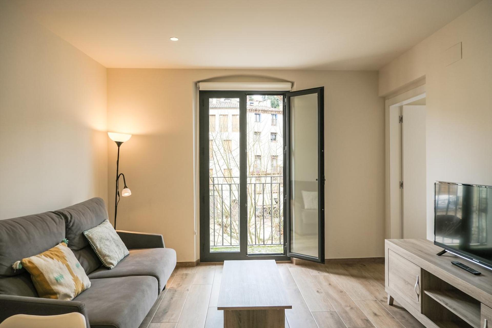 Can Cintet 2-1,Nuevo Apartamento Moderno en Besalú