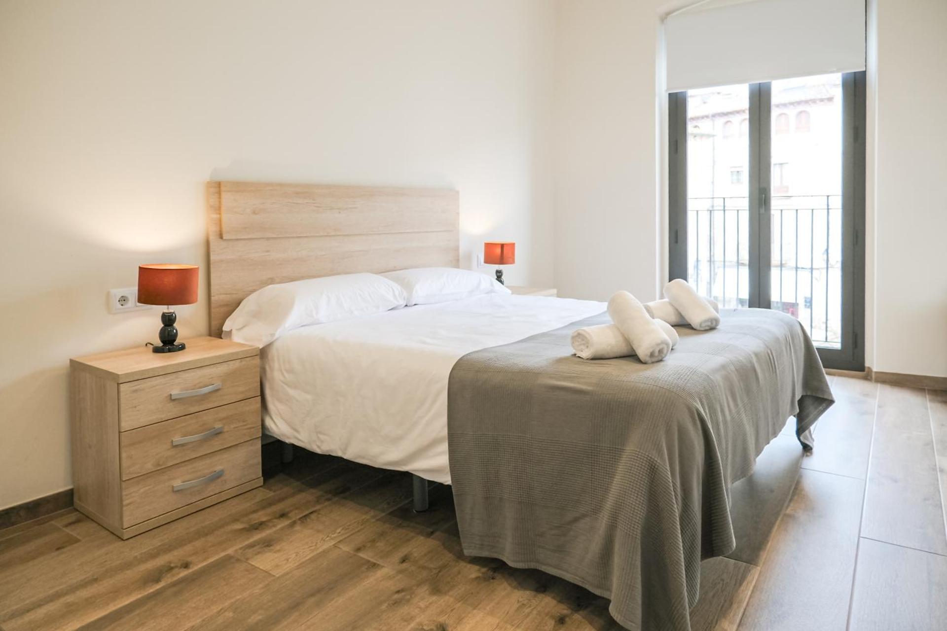 Can Cintet 2-1,Nuevo Apartamento Moderno en Besalú