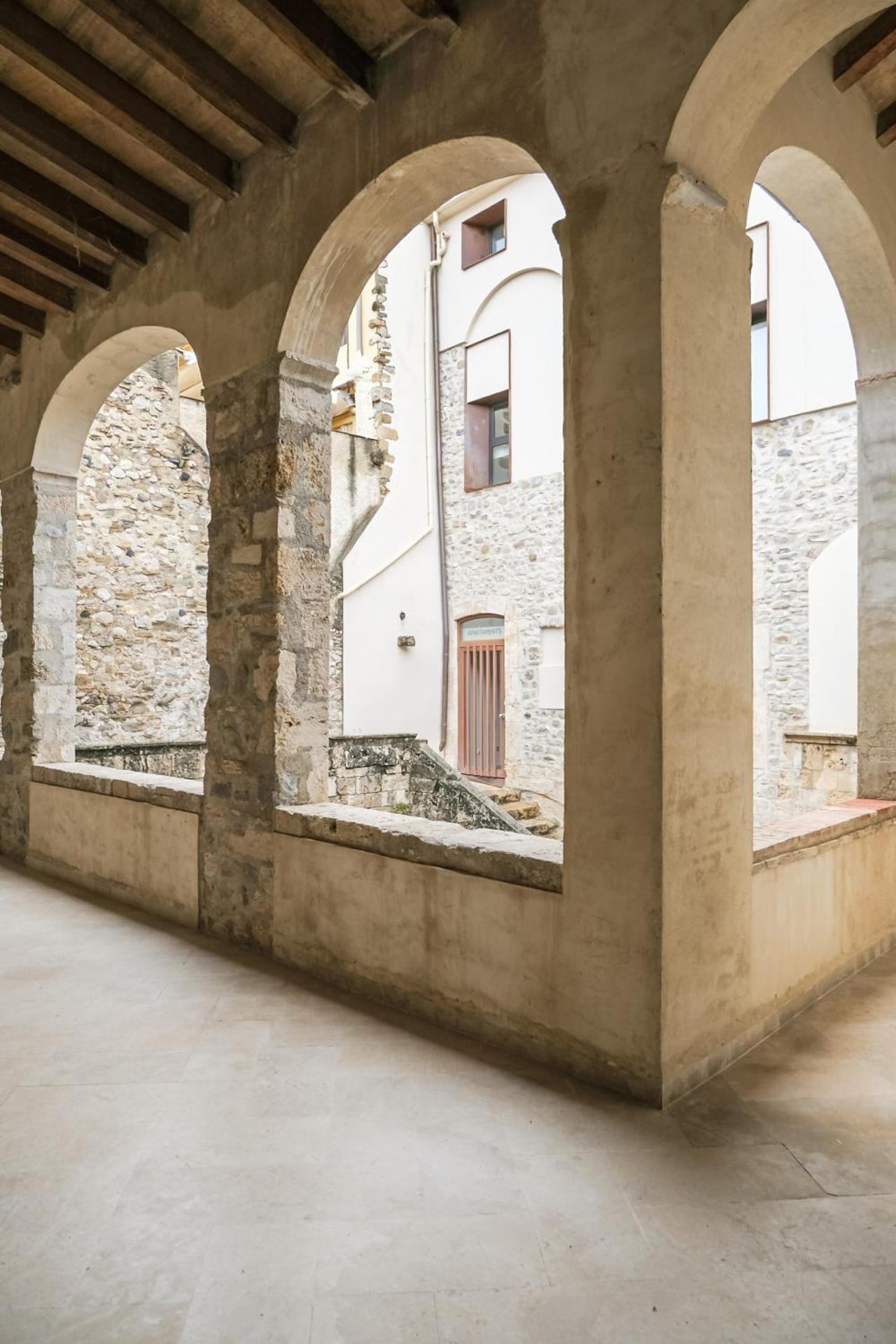 Can Cintet 2-1,Nuevo Apartamento Moderno en Besalú