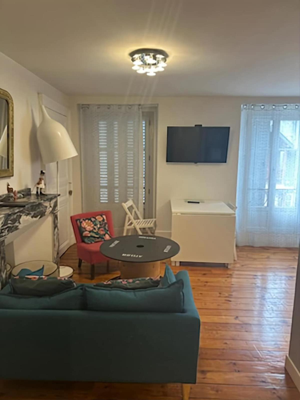 APPARTEMENT T2 4 PERSONNES Wifi et Climatisation