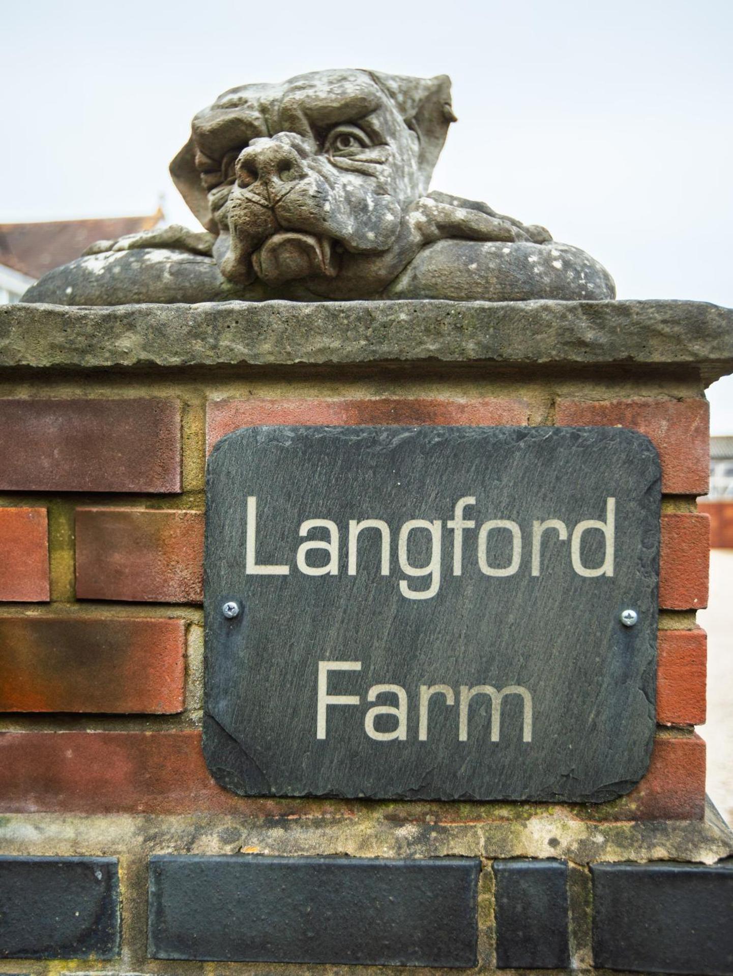 Langford farmhouse - New Forest National Park Luxury 4bd, hot tub, cinema, 10 acres
