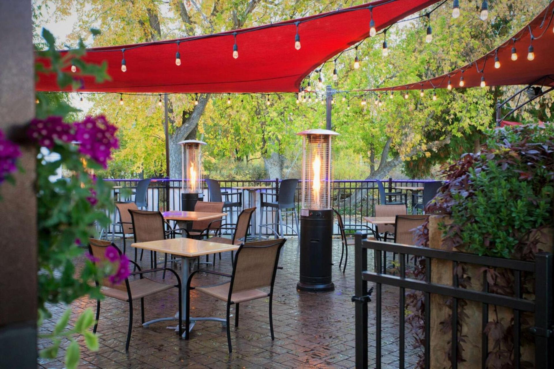 Restaurant/places to eat