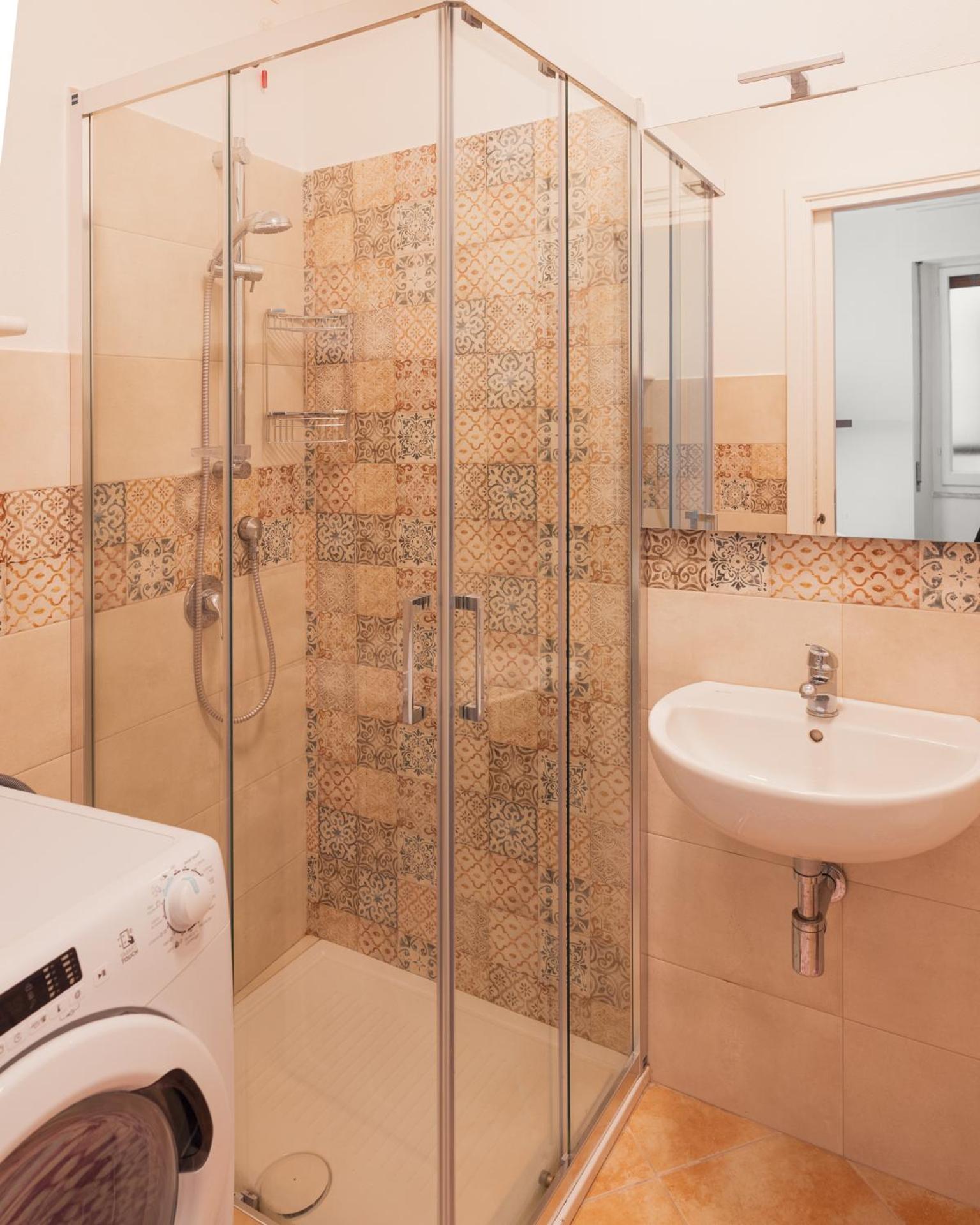 Domàtio Melissa Summer