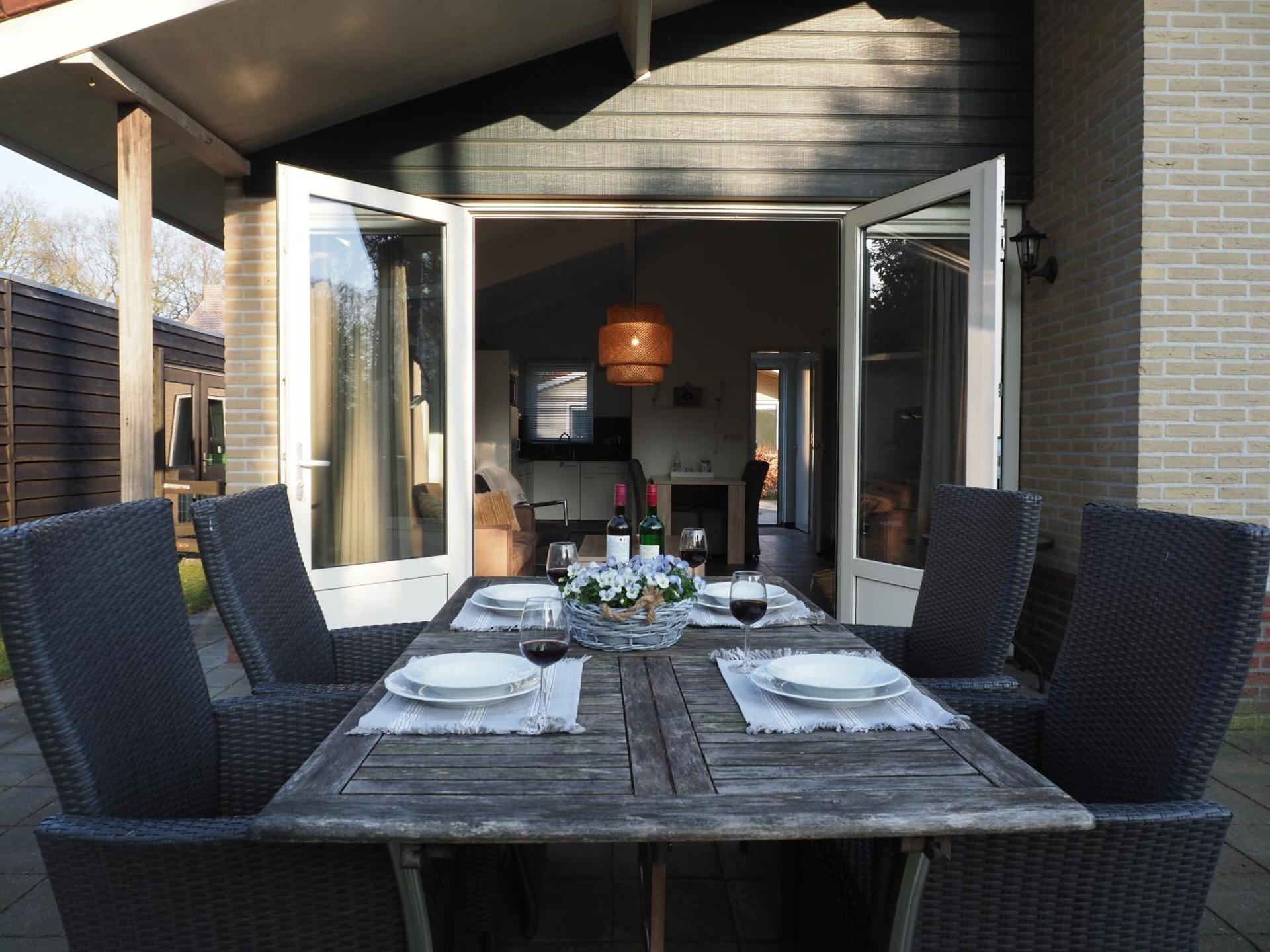 Huinerhofje 3 - Vrijstaand, grote tuin, rust en veel privacy nabij uitgestrekte bossen