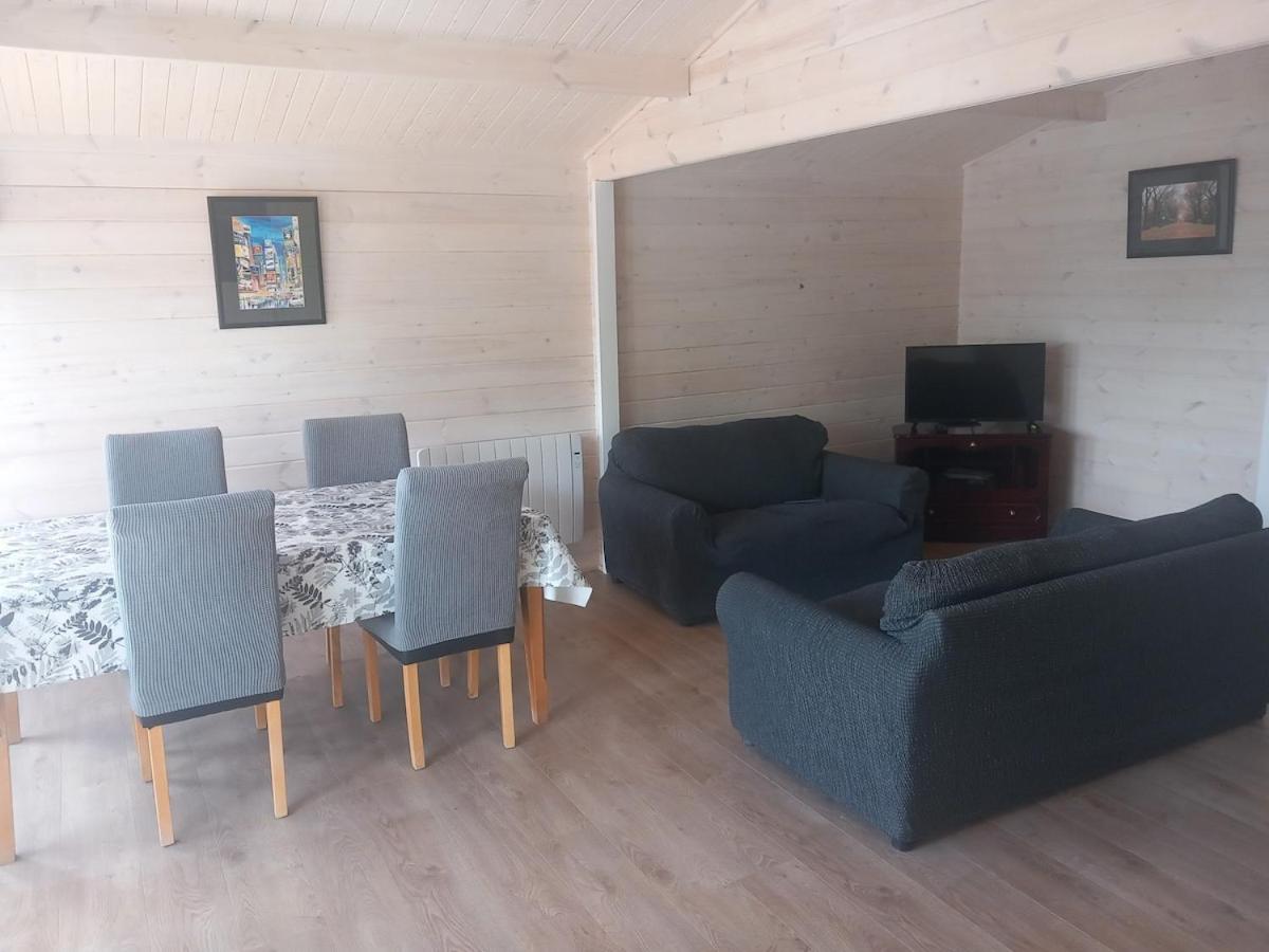 Grove View log house