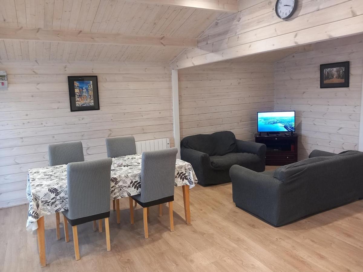 Grove View log house