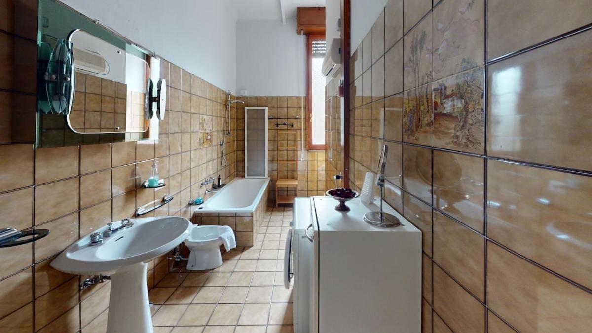 Apartment near downtown