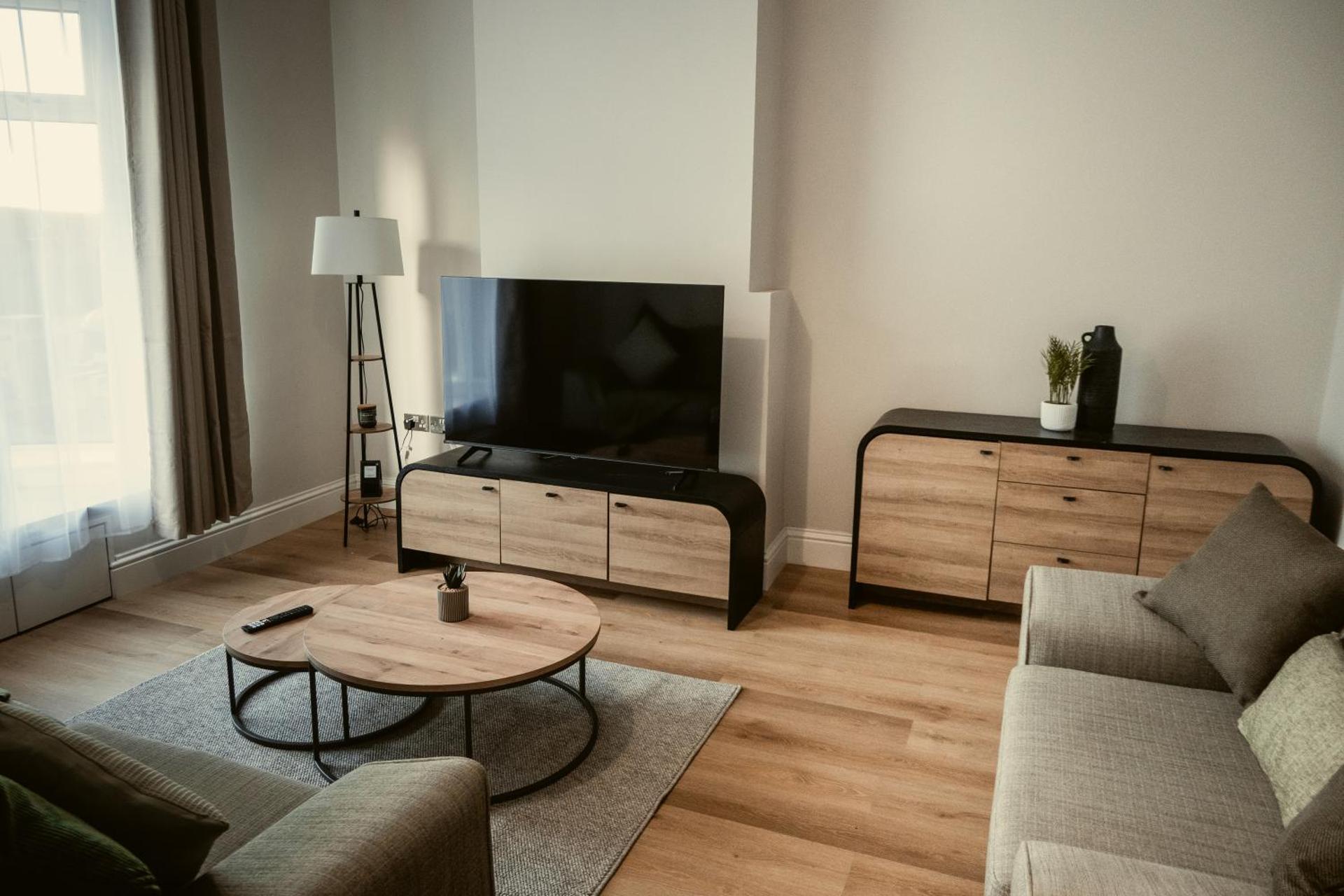 Communal lounge/ TV room