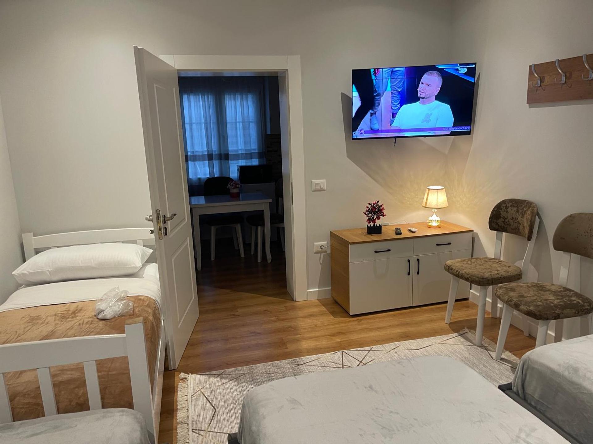 Guest House White Villa