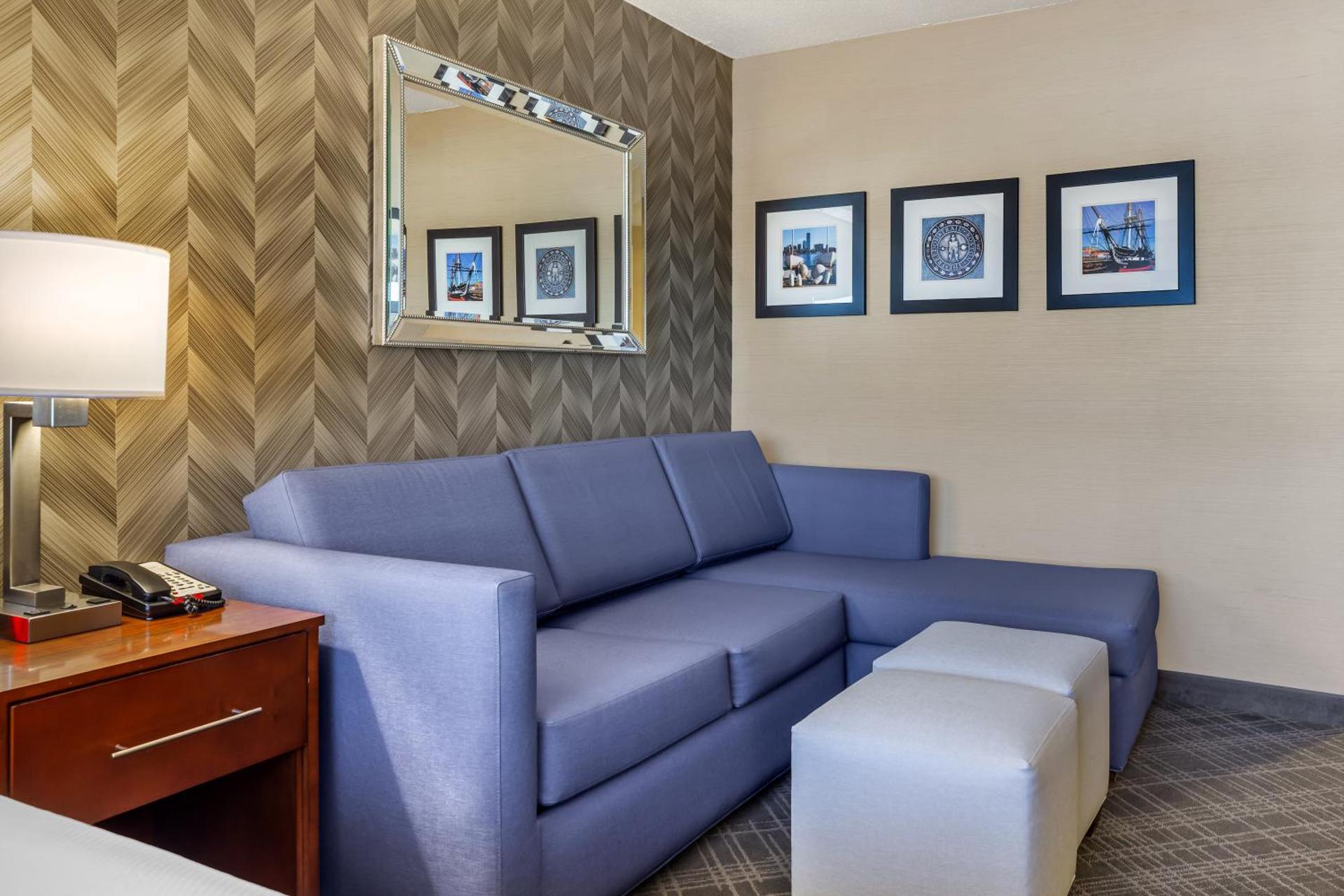 Comfort Inn & Suites Logan International Airport