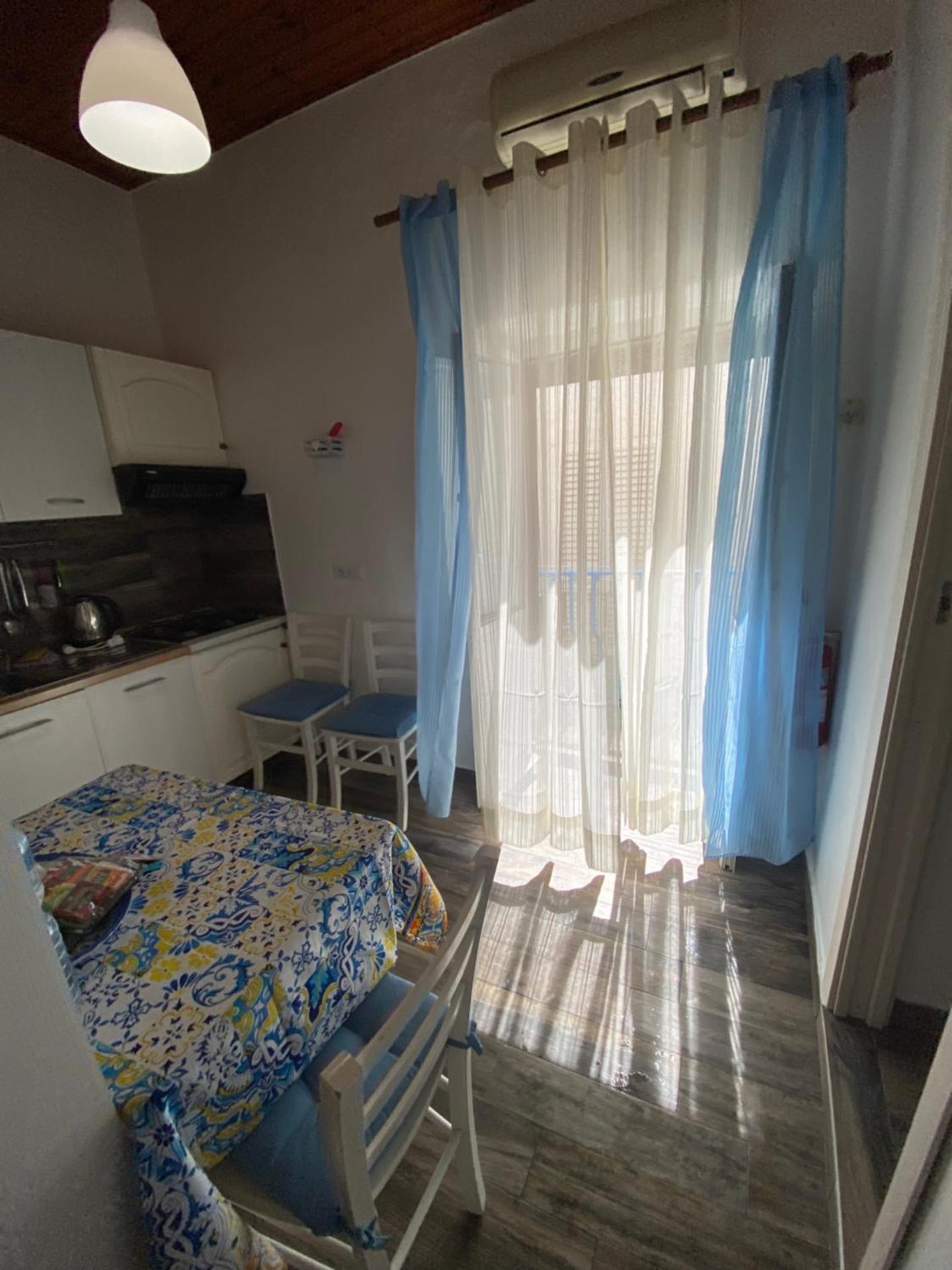 Lipari Centro Storico 5 mins from port Casa Celeste