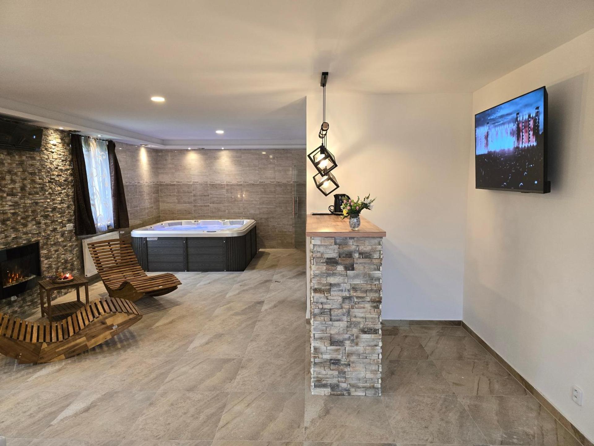 NEZNAŠOVY Restaurant - Penzion - Wellness - Sauna - SPA