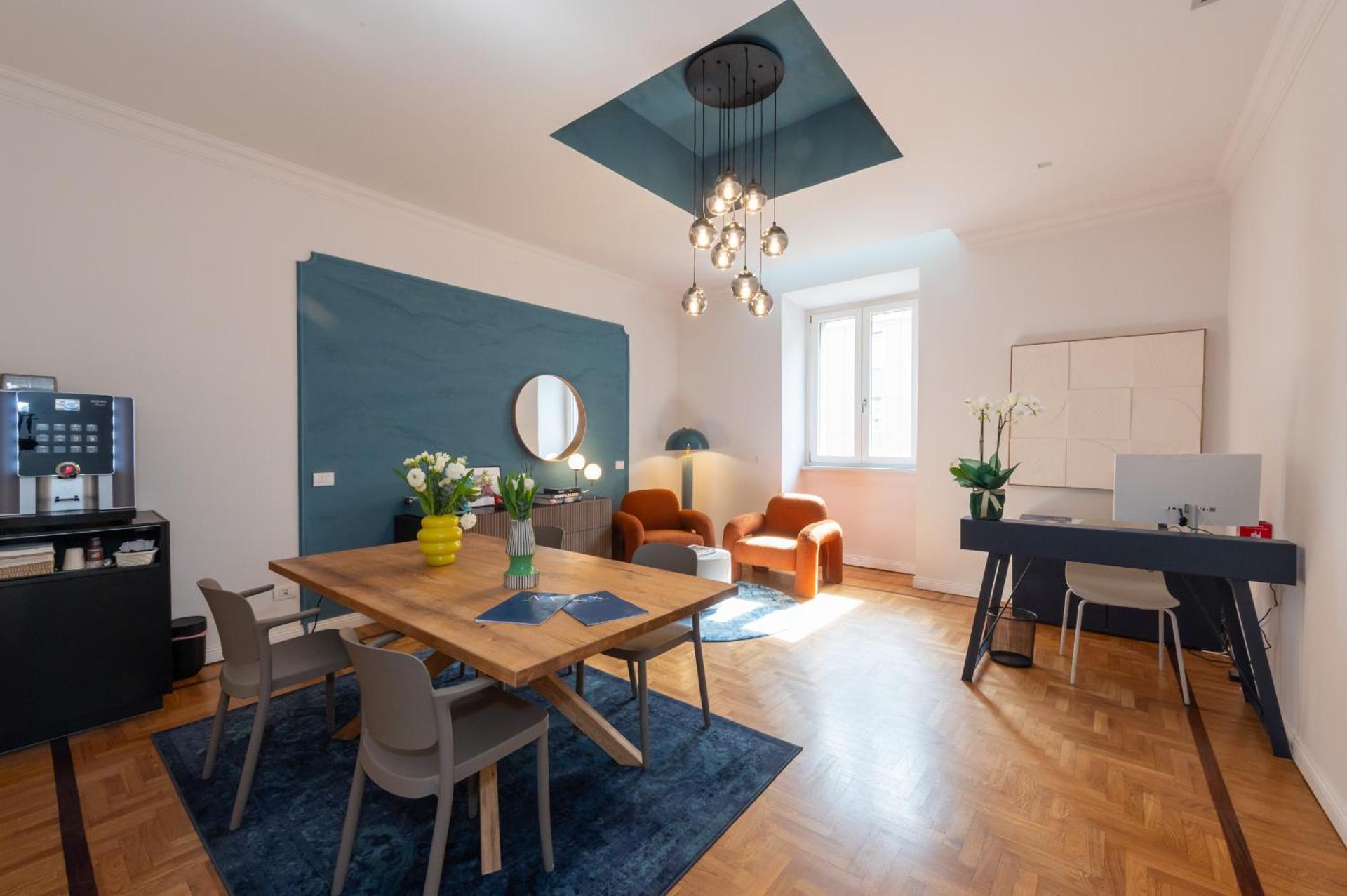 Communal lounge/ TV room