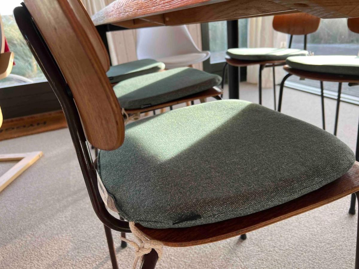 Veludstyret sommerhus i unik natur 350 m fra lækker badestrand - helårsbolig