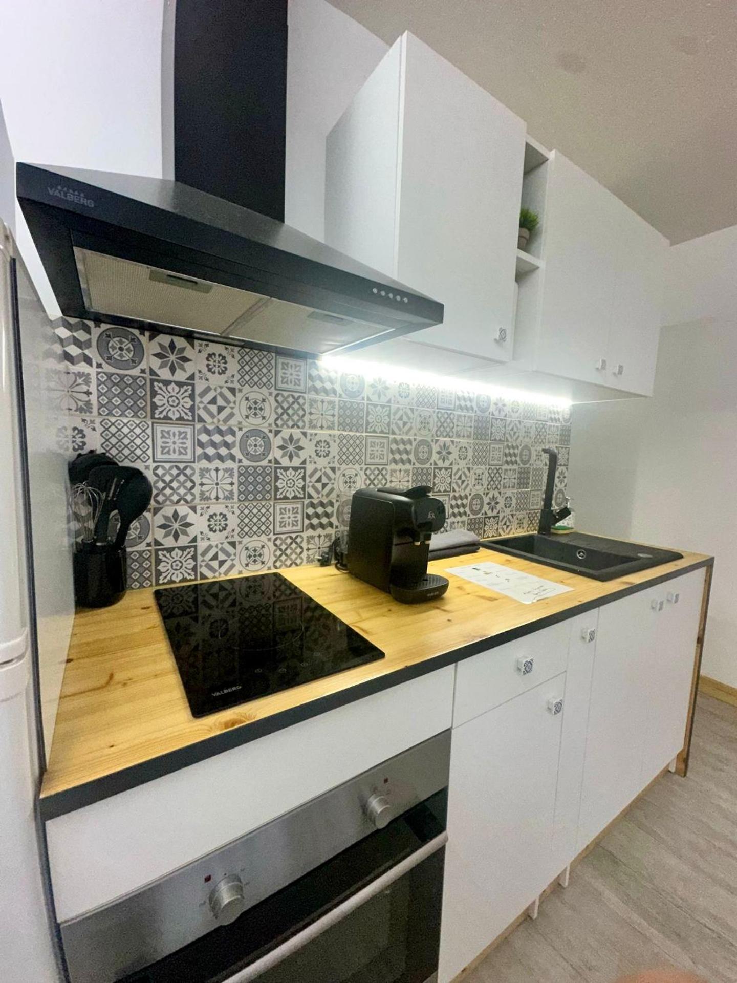 FREDANNE, appartement moderne wifi, fibre à 100m de la plage