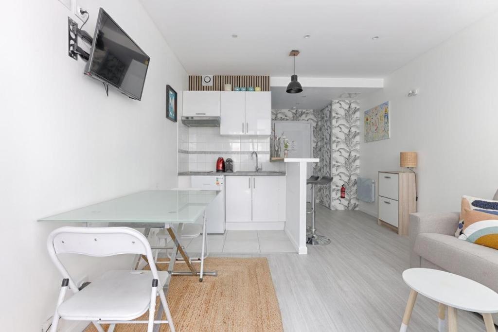 Charming apartment Gambetta - Saint Fargeau II