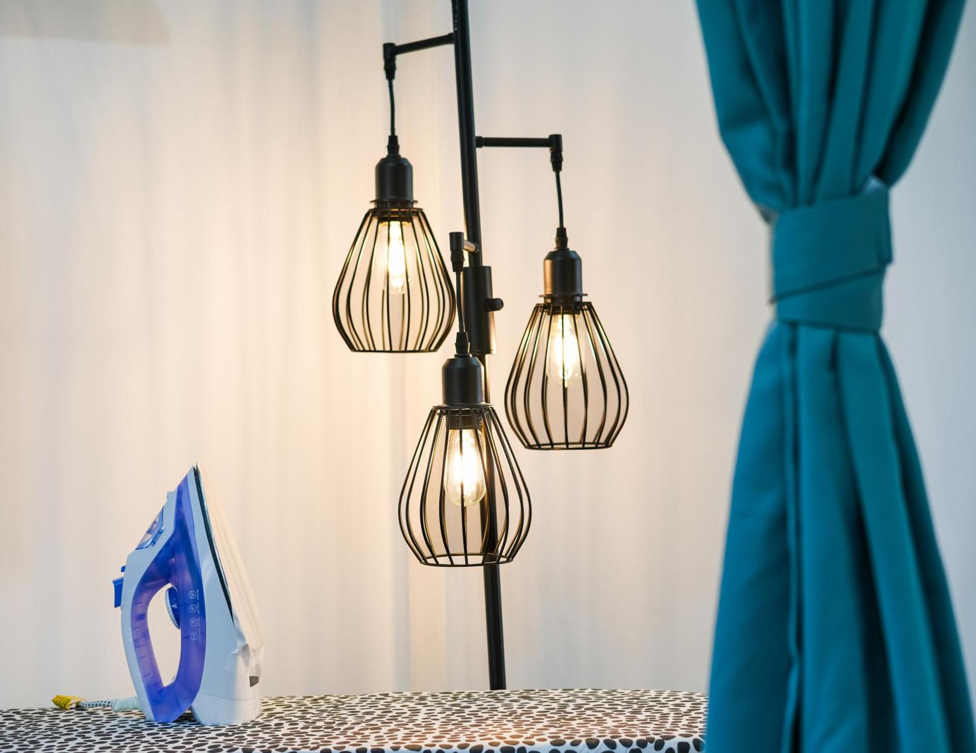 Open Mind Property - Hot Tub, 8 Guests & Free Parking