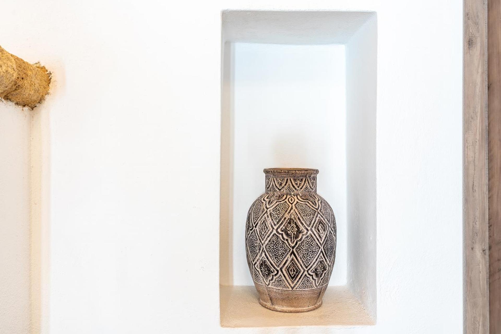 Alicia's Traditional Home In Paradisi