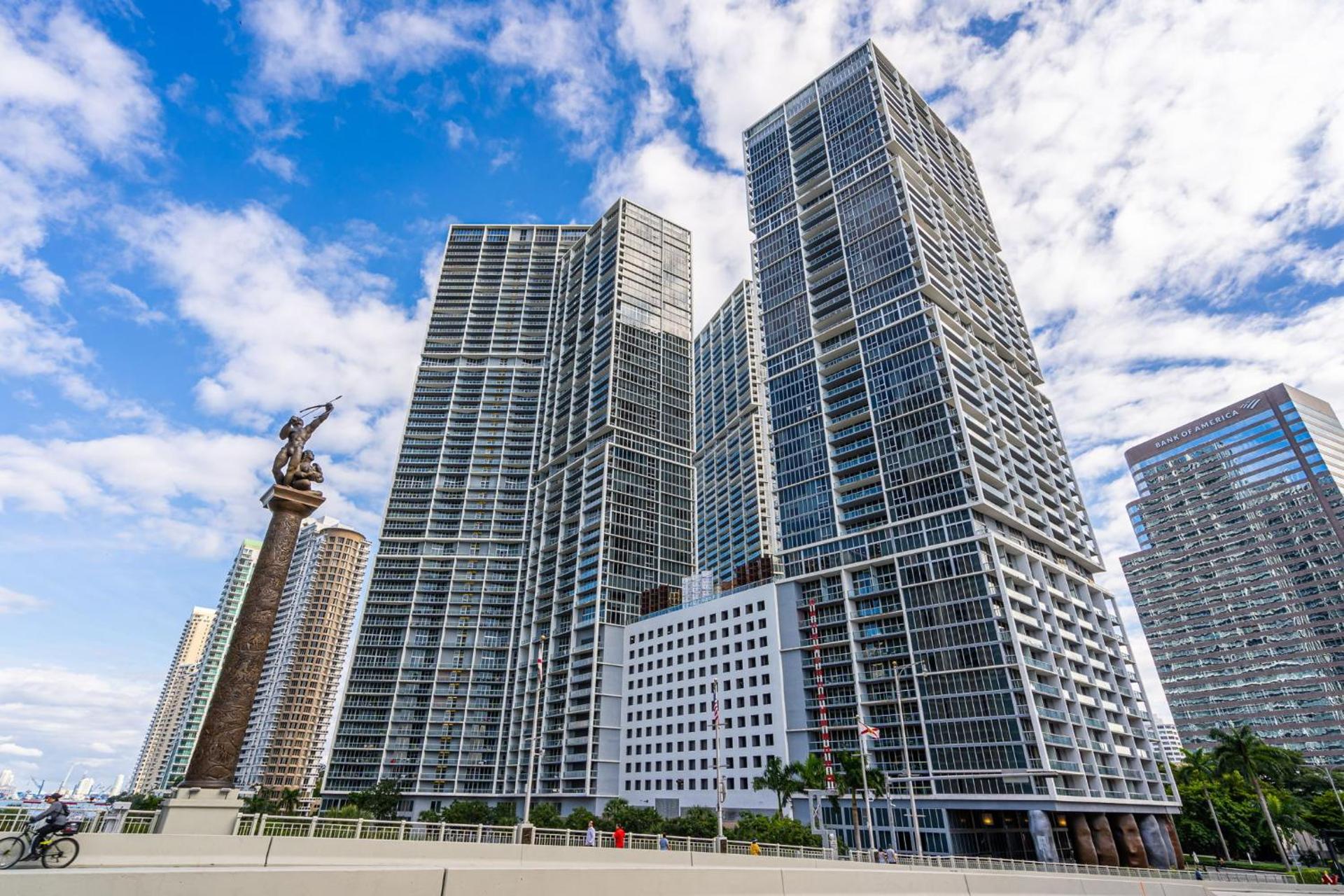 Icon brickell 1 bed 1 bath residence