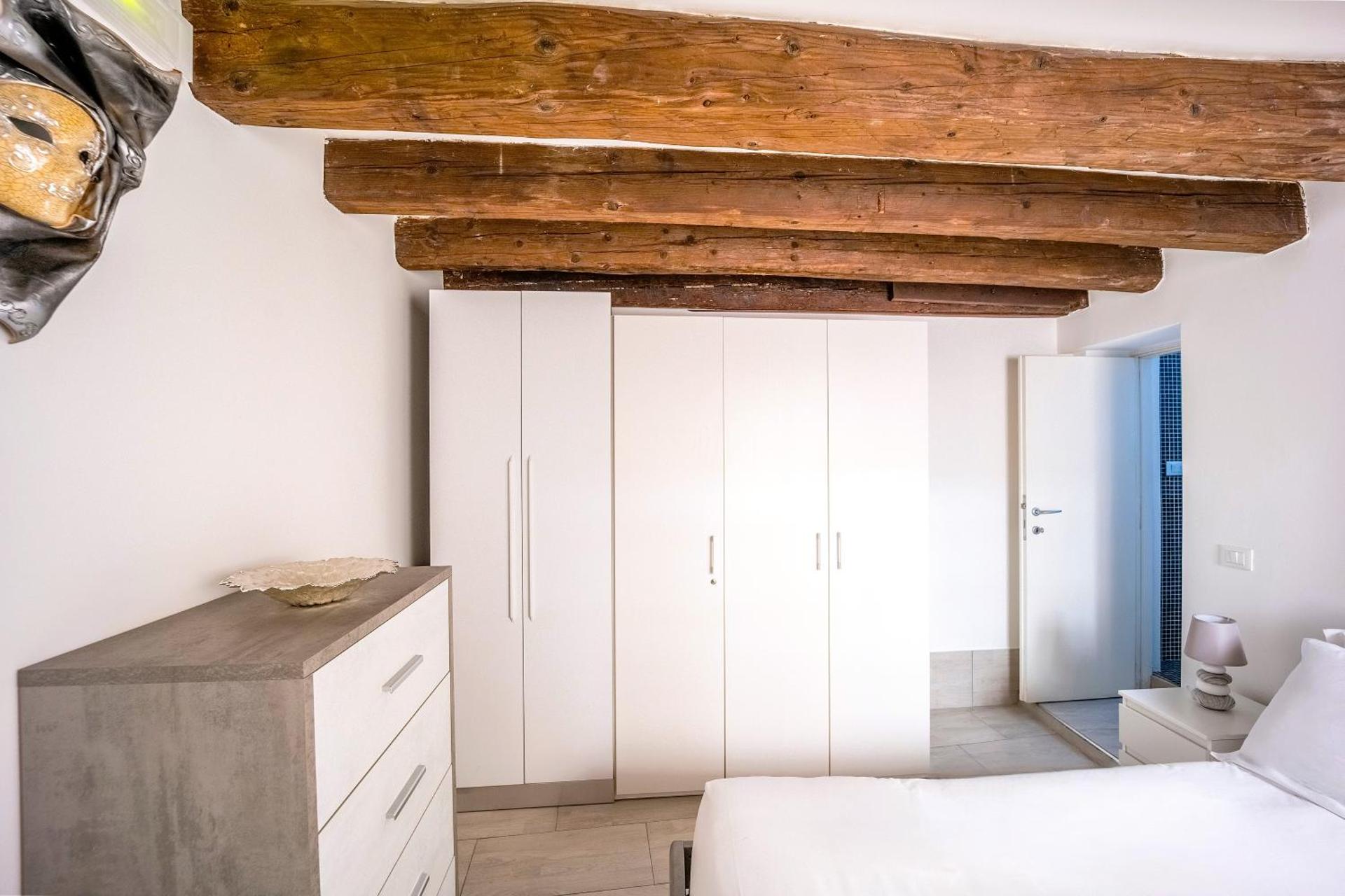 La Vida by Venicevillas