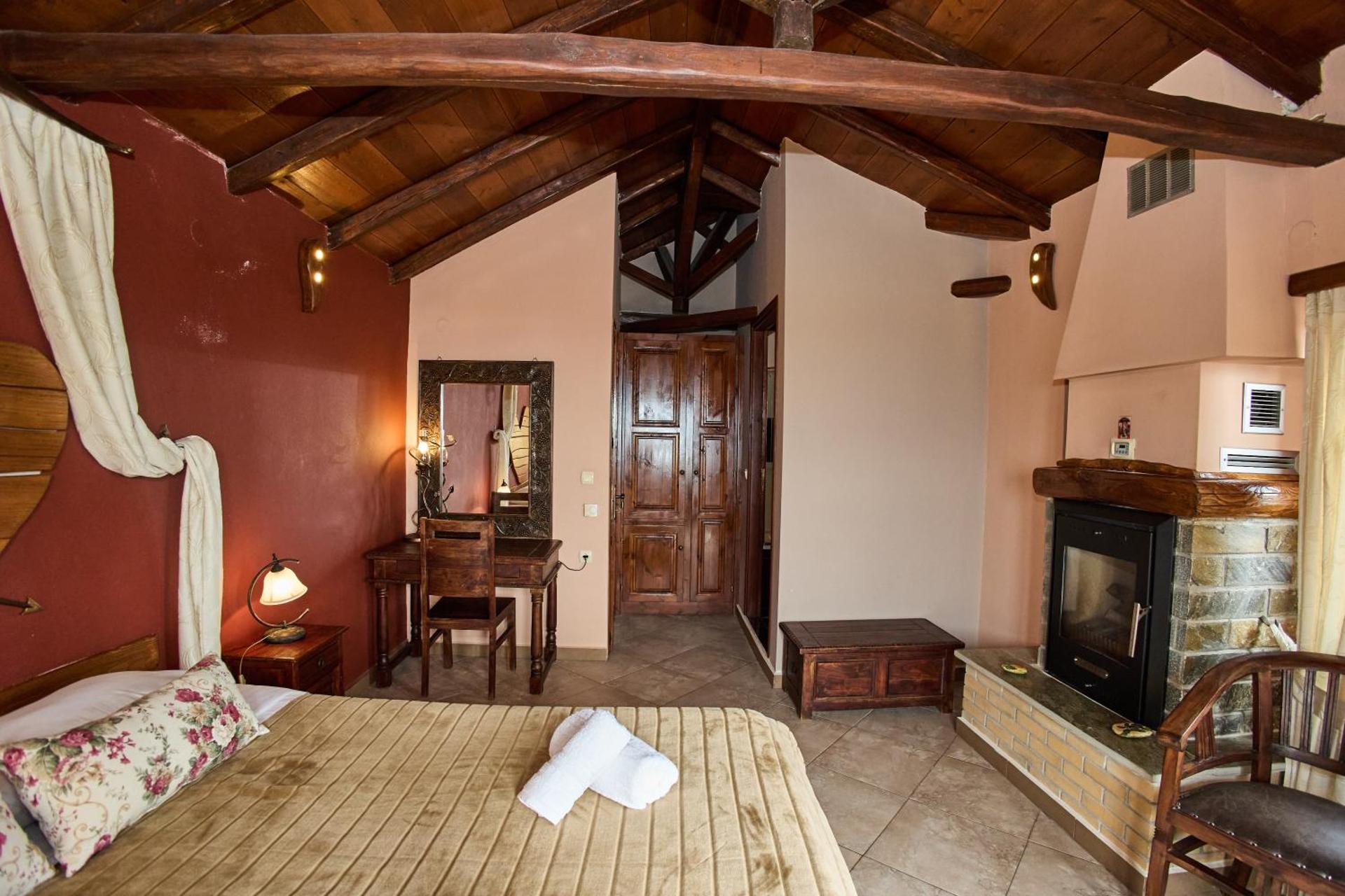 TERPOU StoneHouse and Suites "Junior Suite"