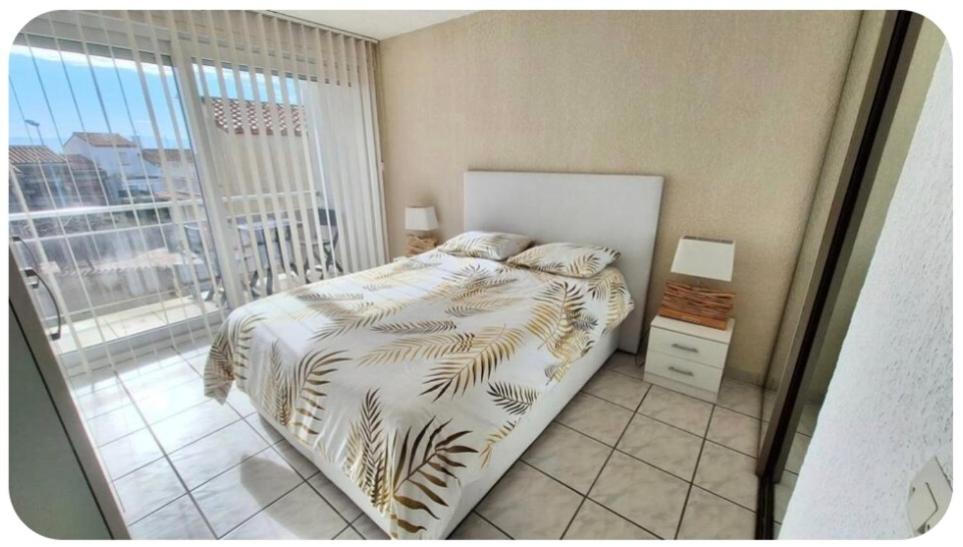 ' Les pieds dans L'Eau '