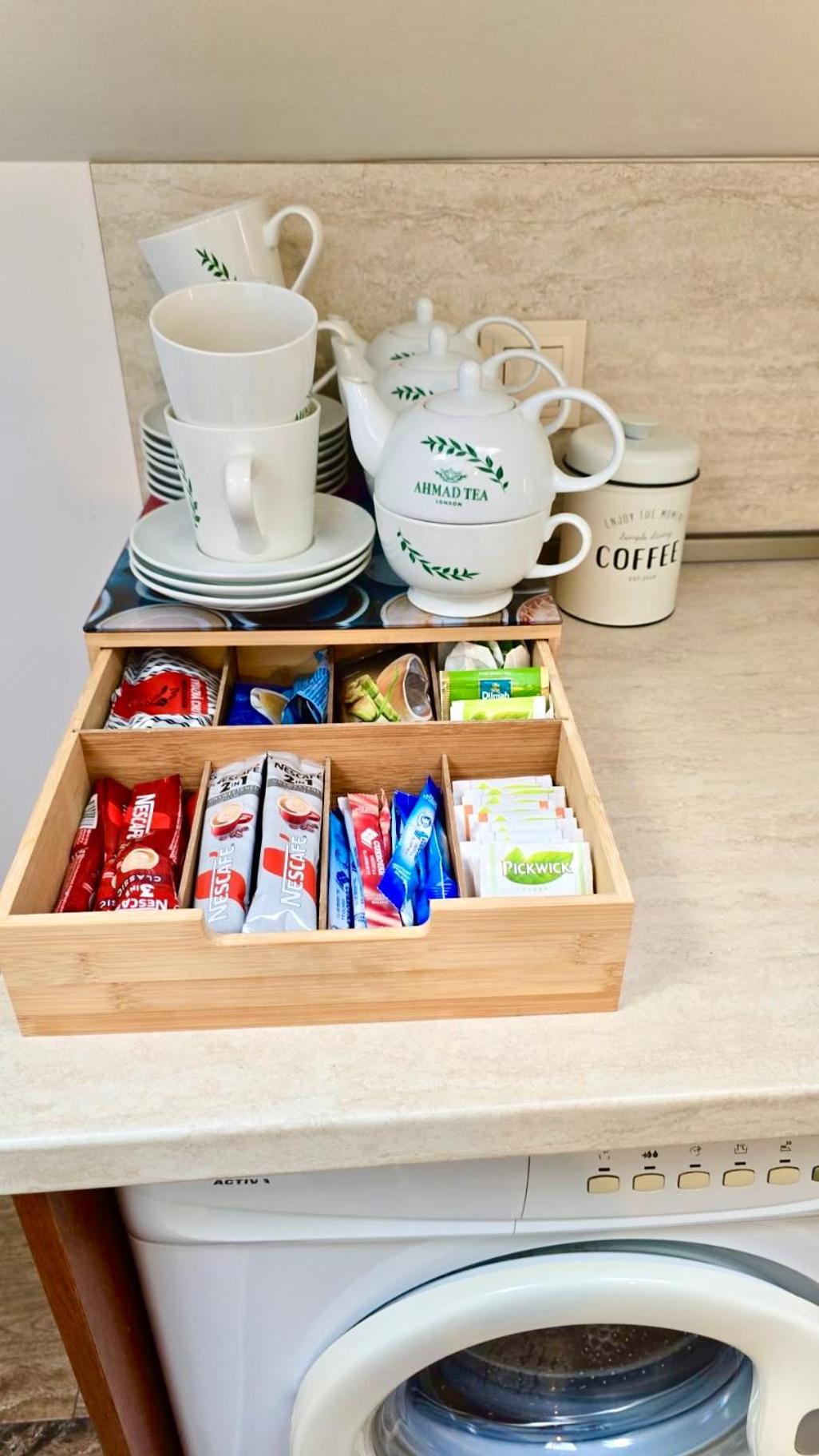 Coffee/tea facilities