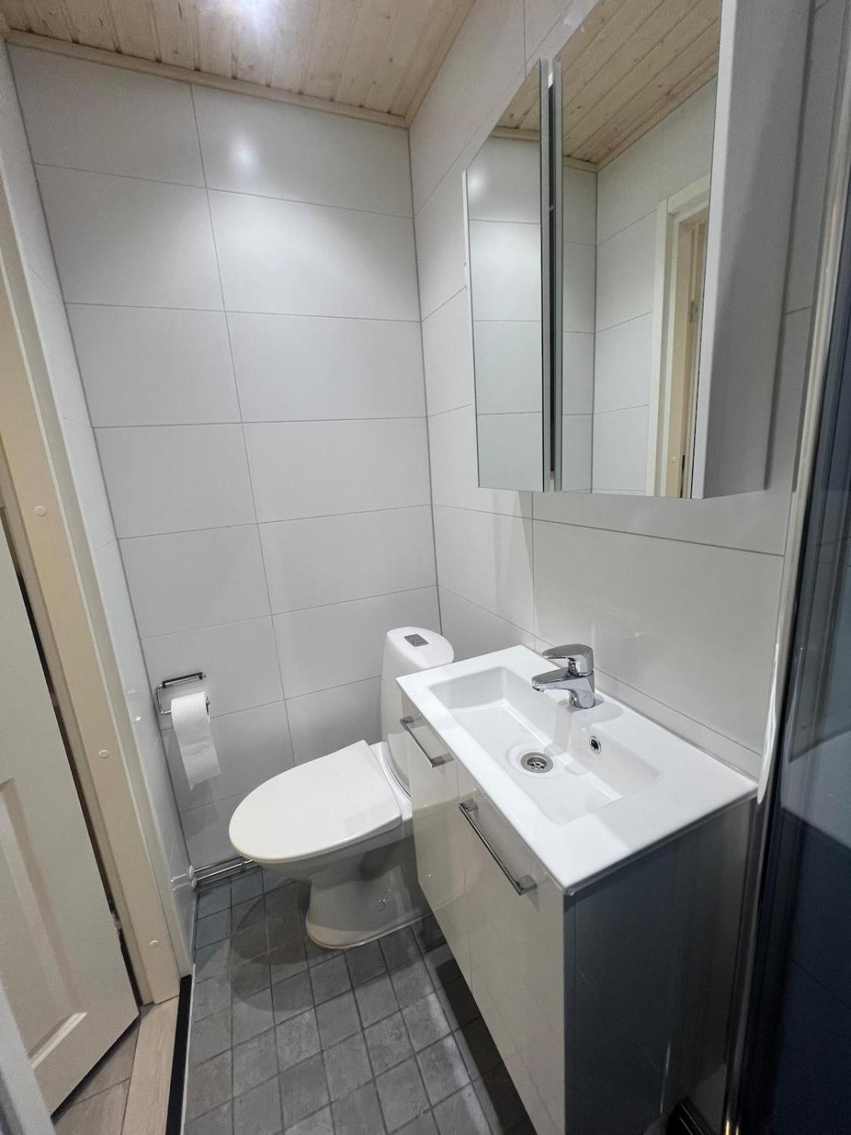 Cozy and close to nature, with free parking!