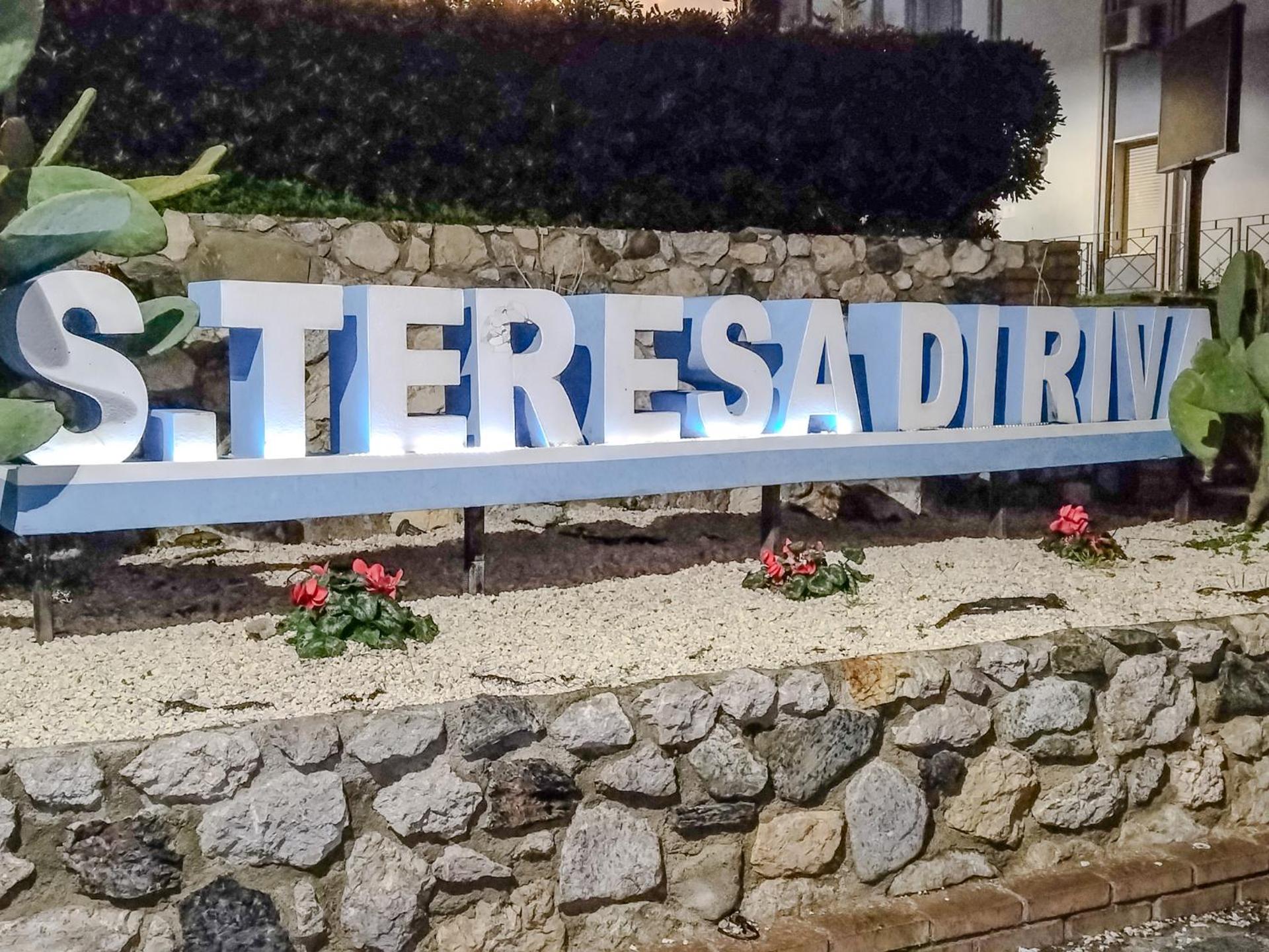 Logo/Certificate/Sign