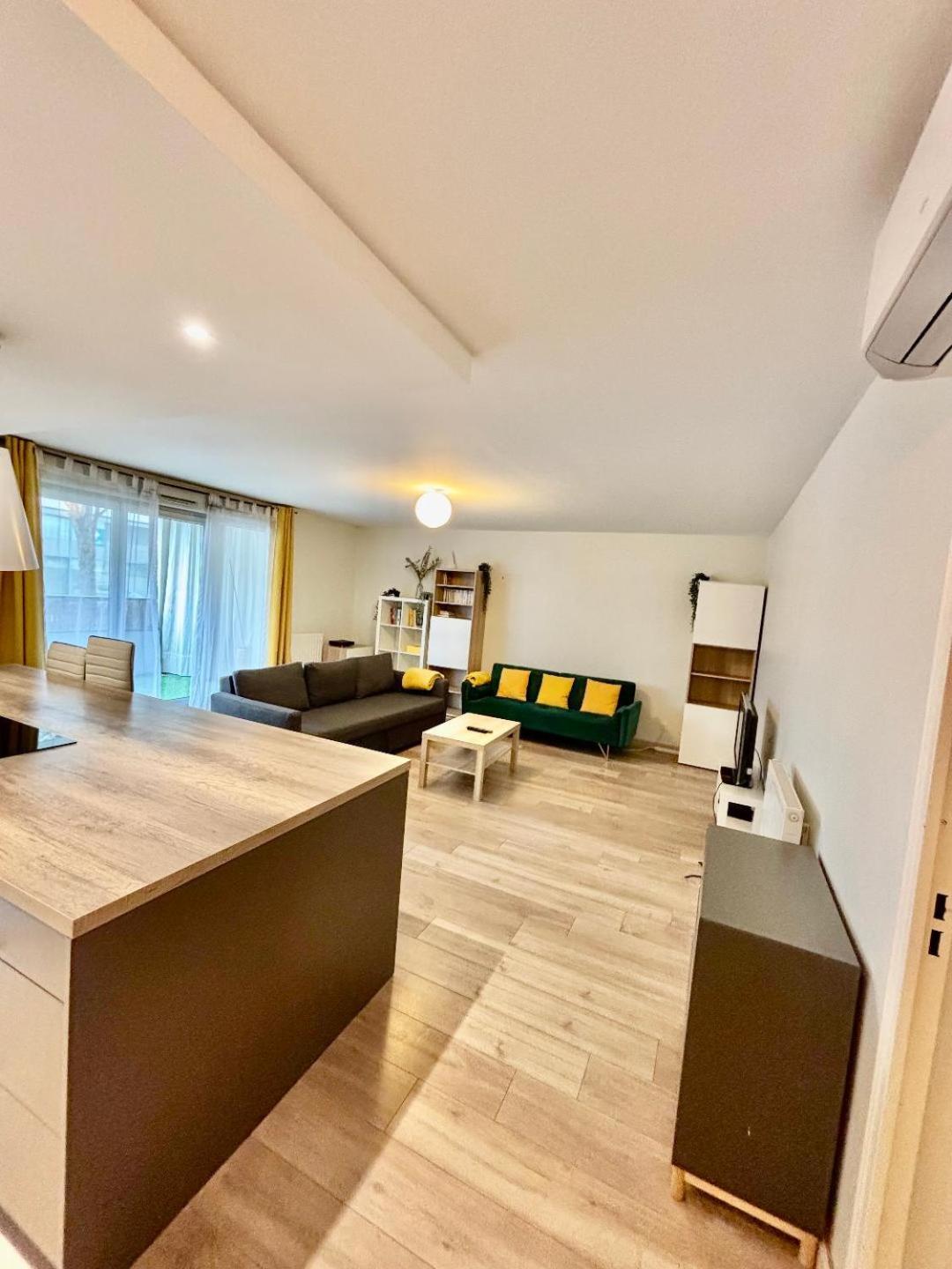 TOP !!! 3 chambres, climatisation, terrasse