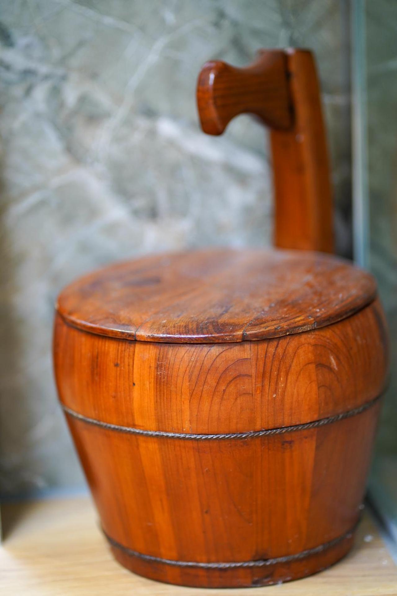 NEW The Old Smokehouse Central, Bohemian Room