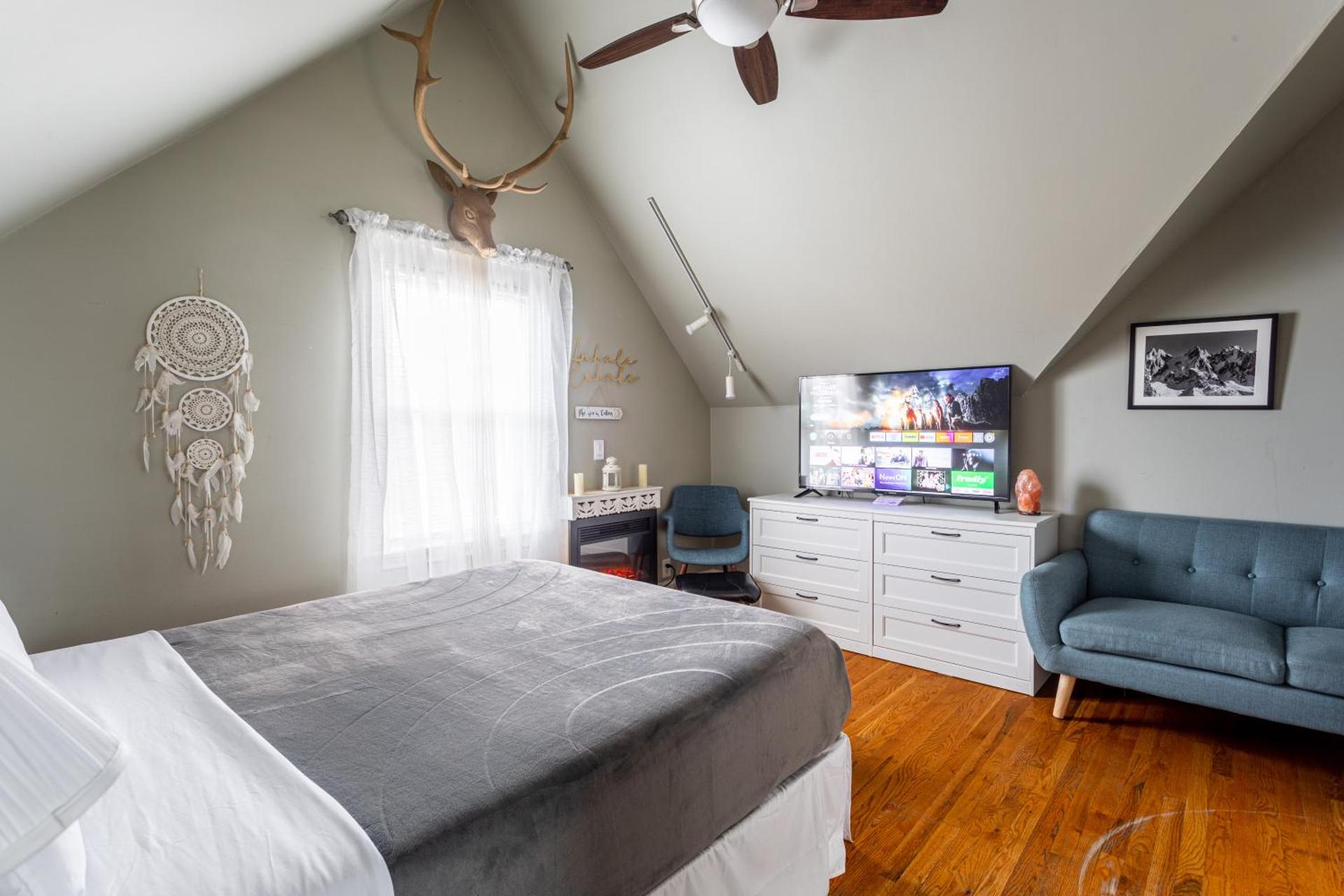 Charming 2BR Getaway with Modern Comforts