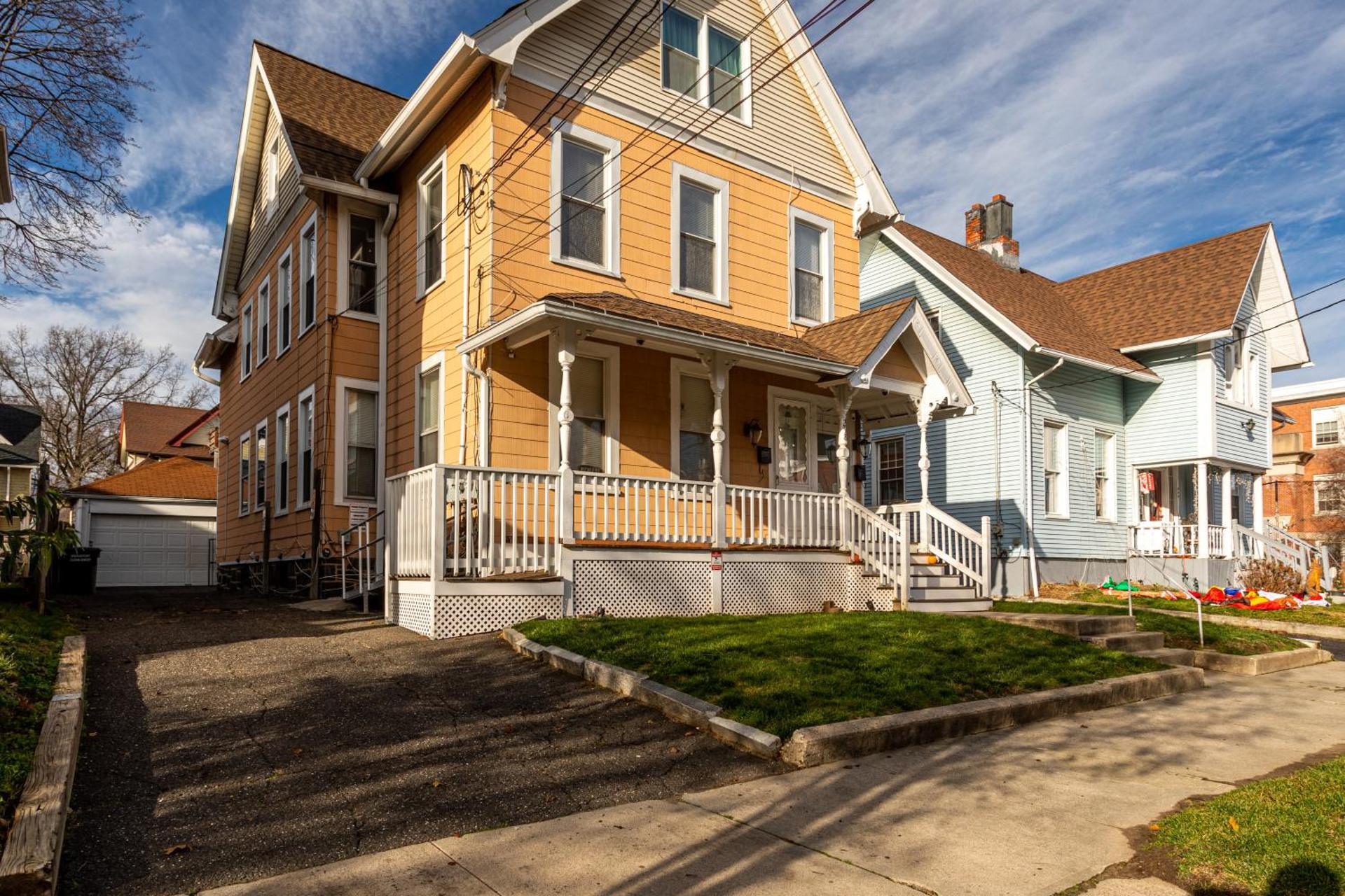 Charming 2BR Getaway with Modern Comforts