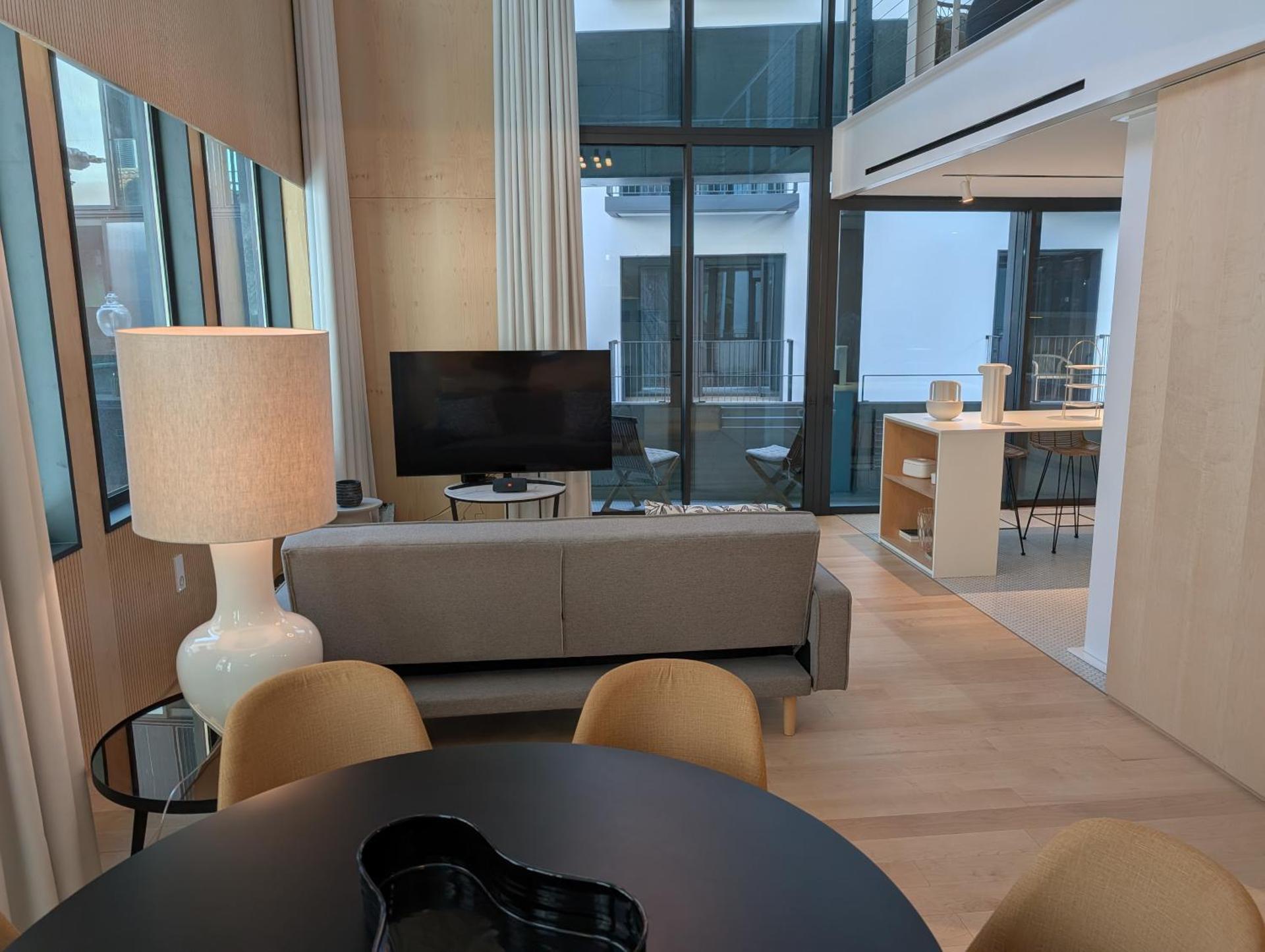 Communal lounge/ TV room