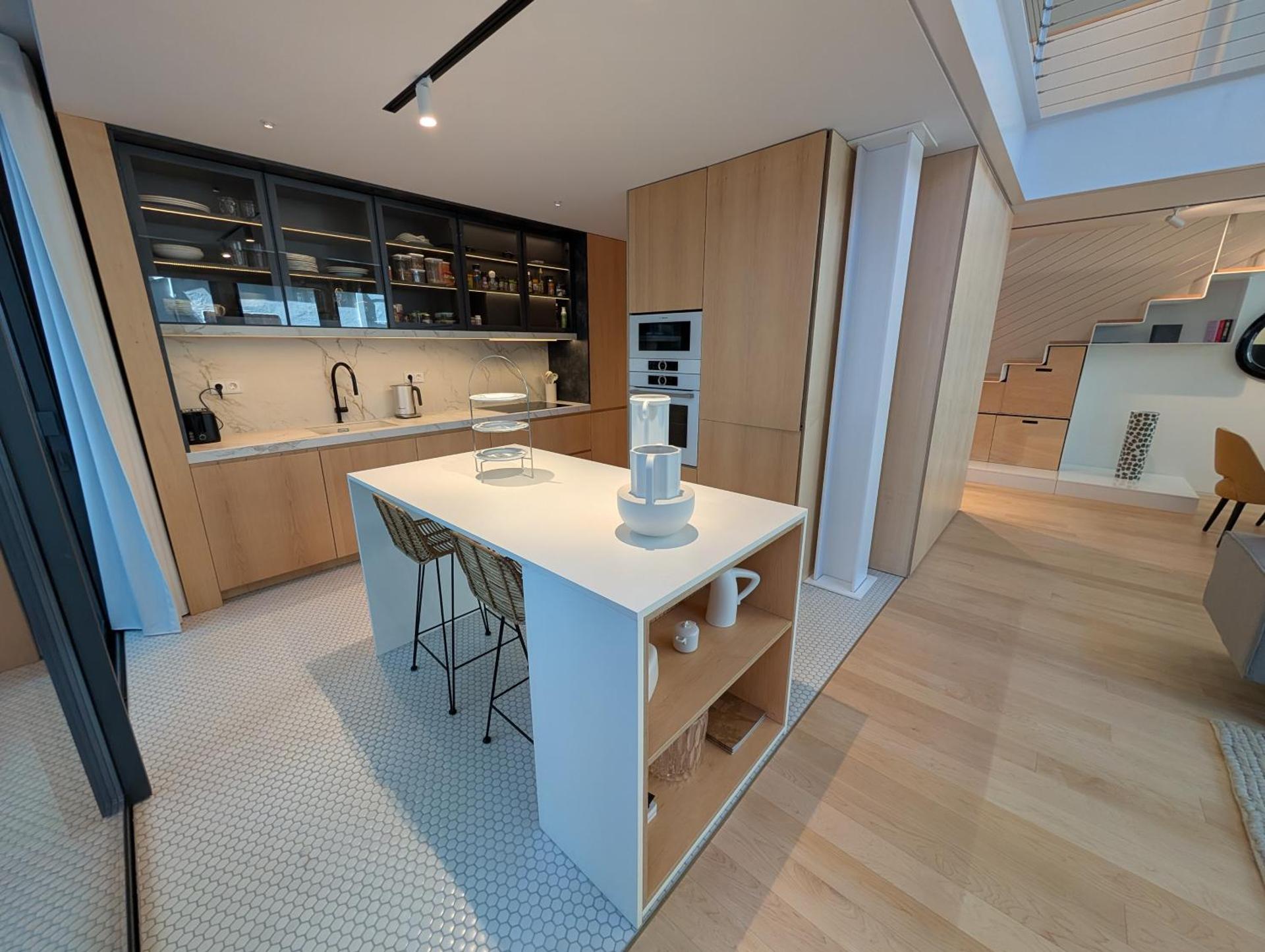 Kitchen or kitchenette