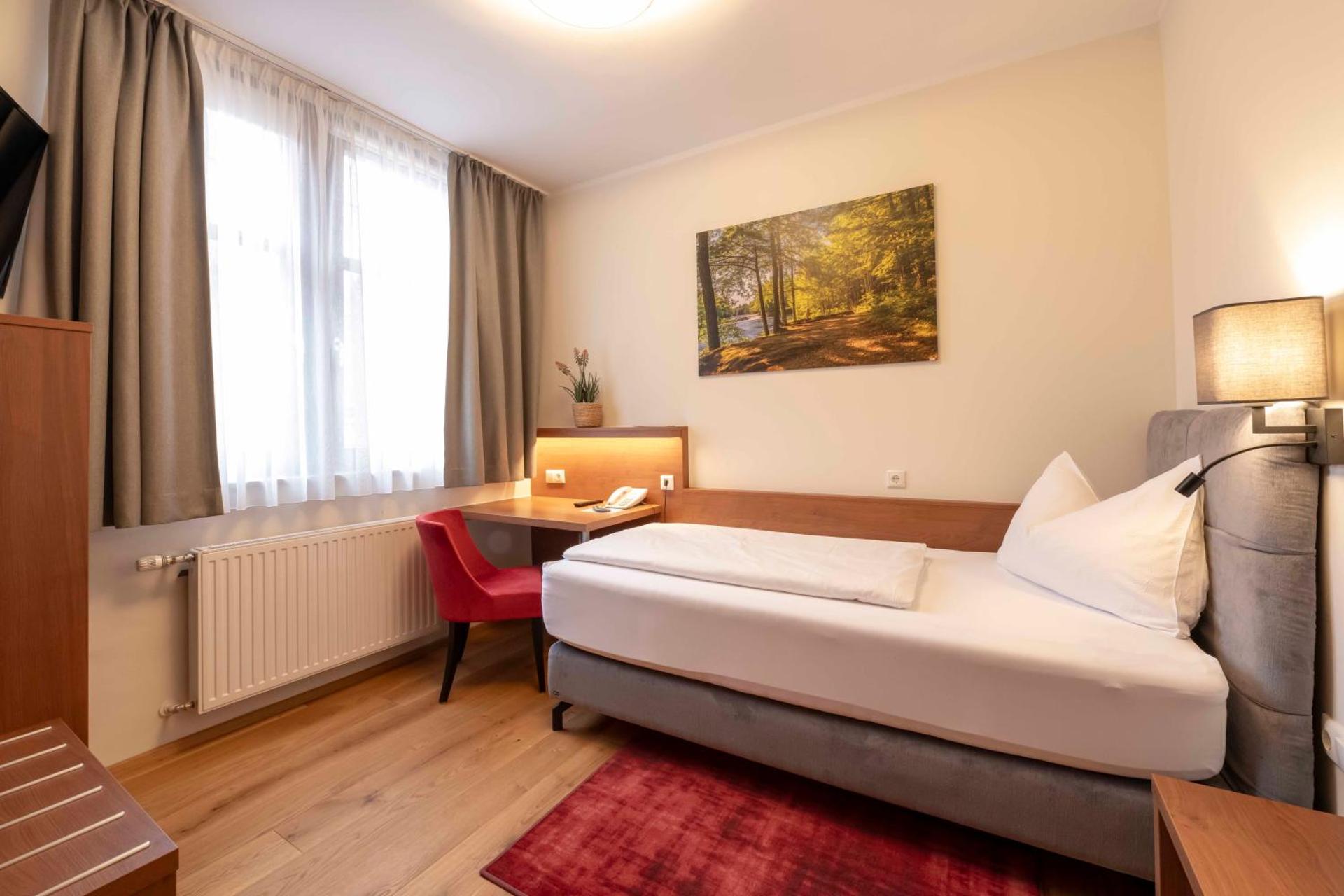 Standard Single Room