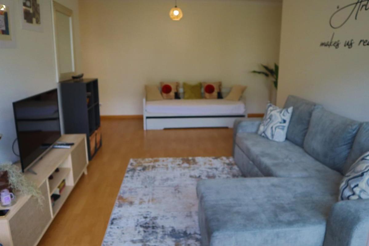 Communal lounge/ TV room