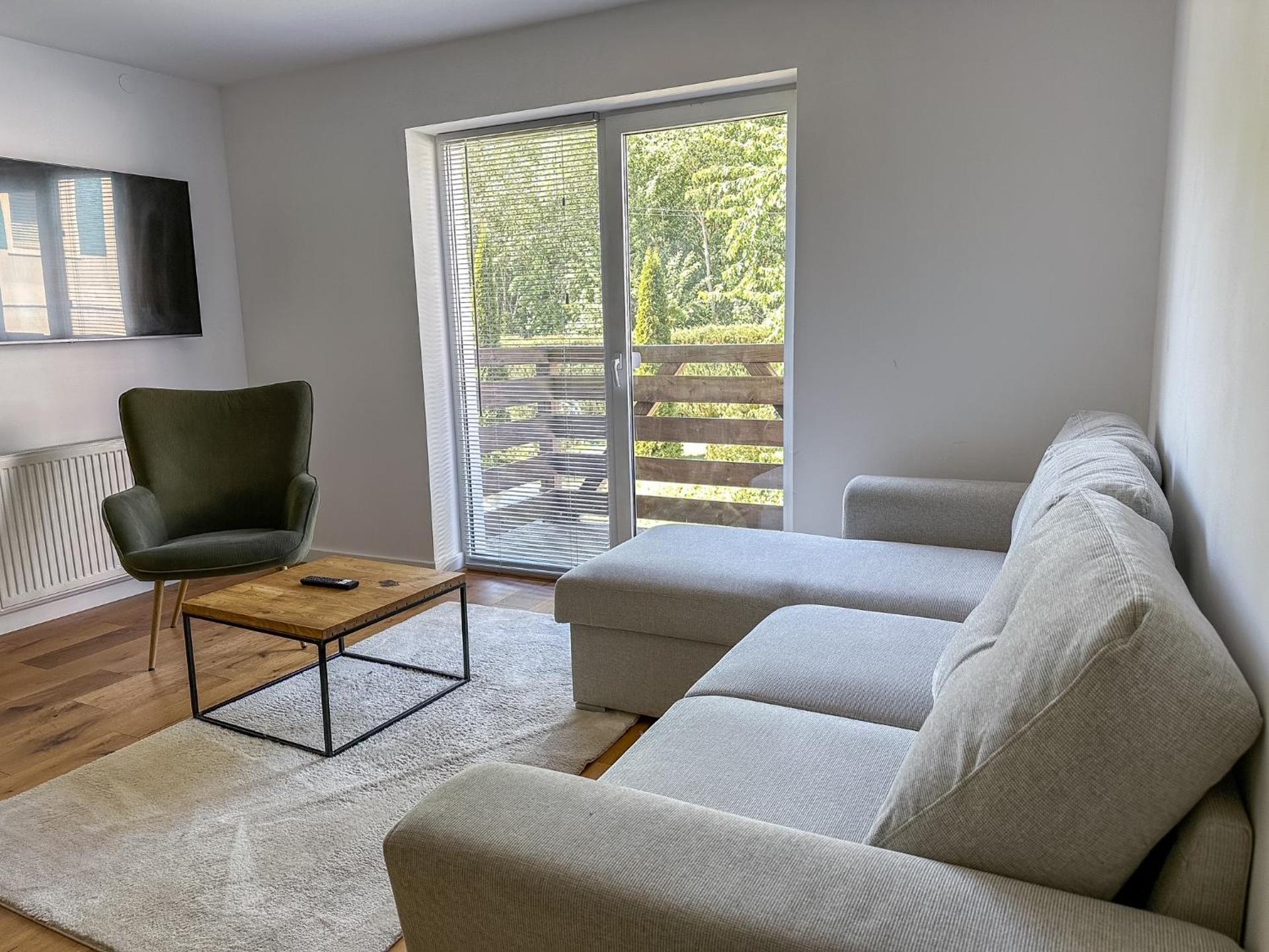 Apartment with Garden View