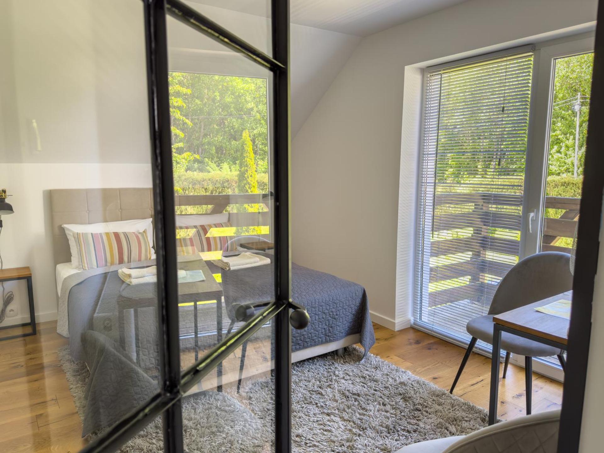 Apartment with Garden View