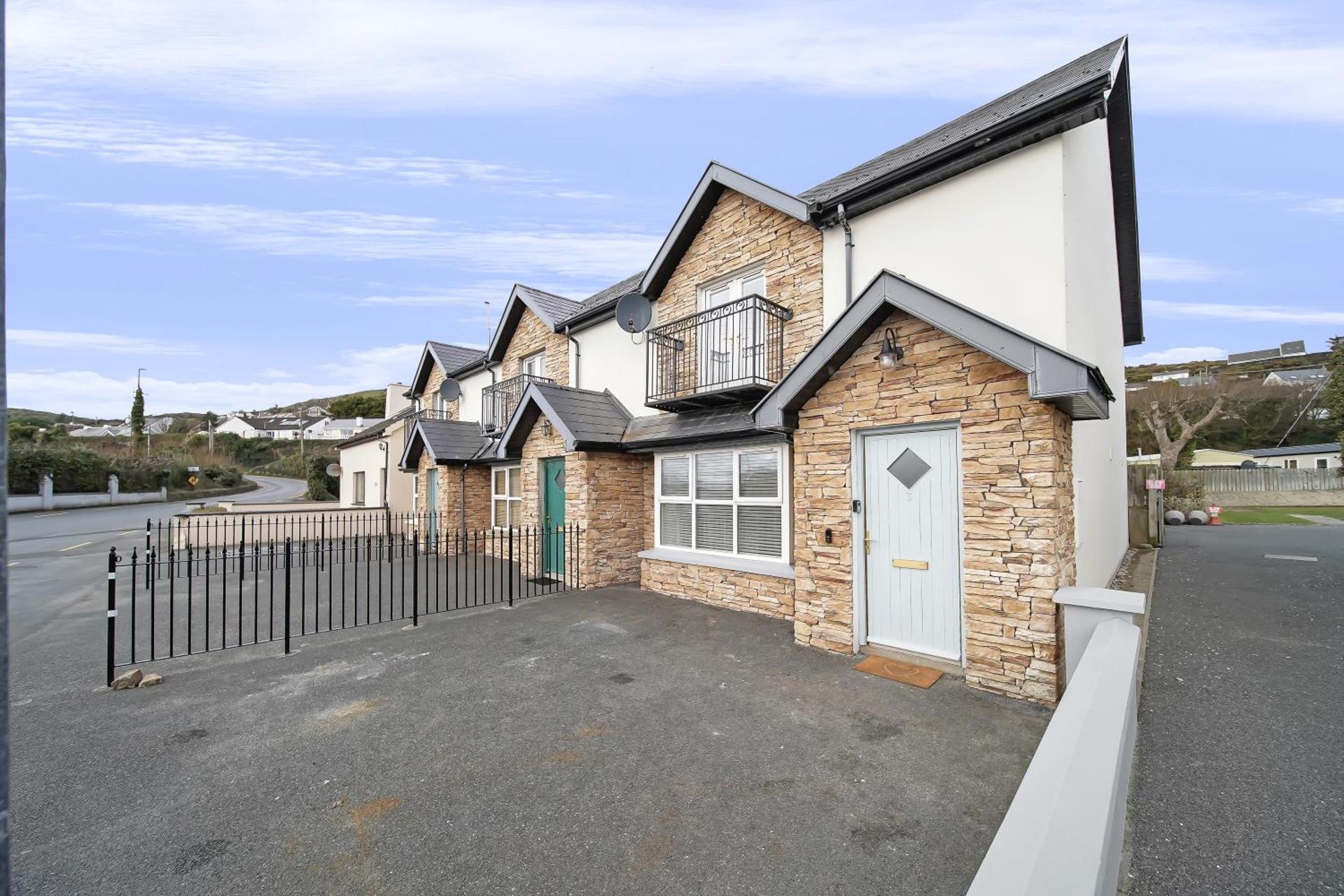 3 MAIN STREET DOWNINGS