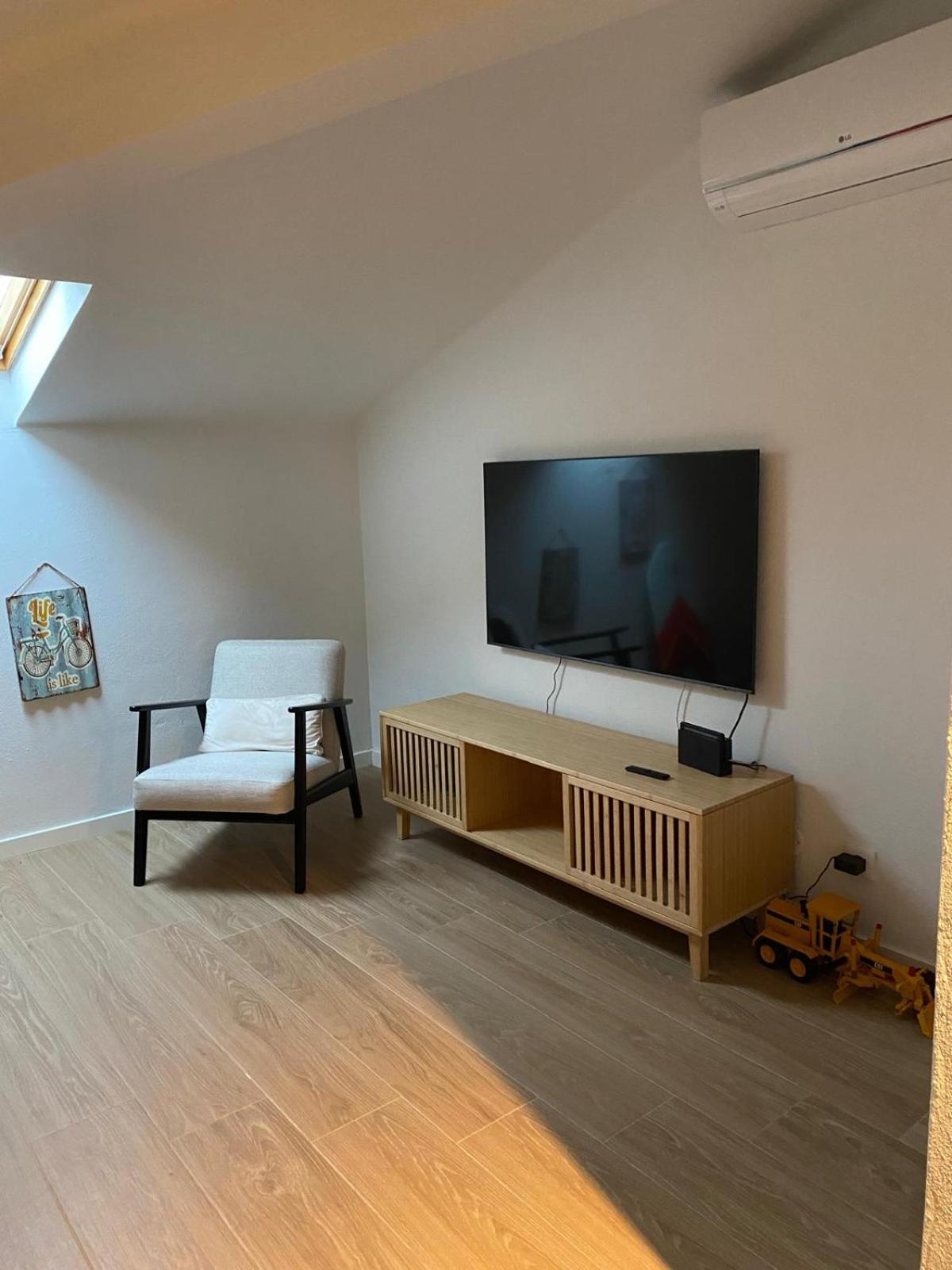 Cozy surfhouse at Obidos Lagoon