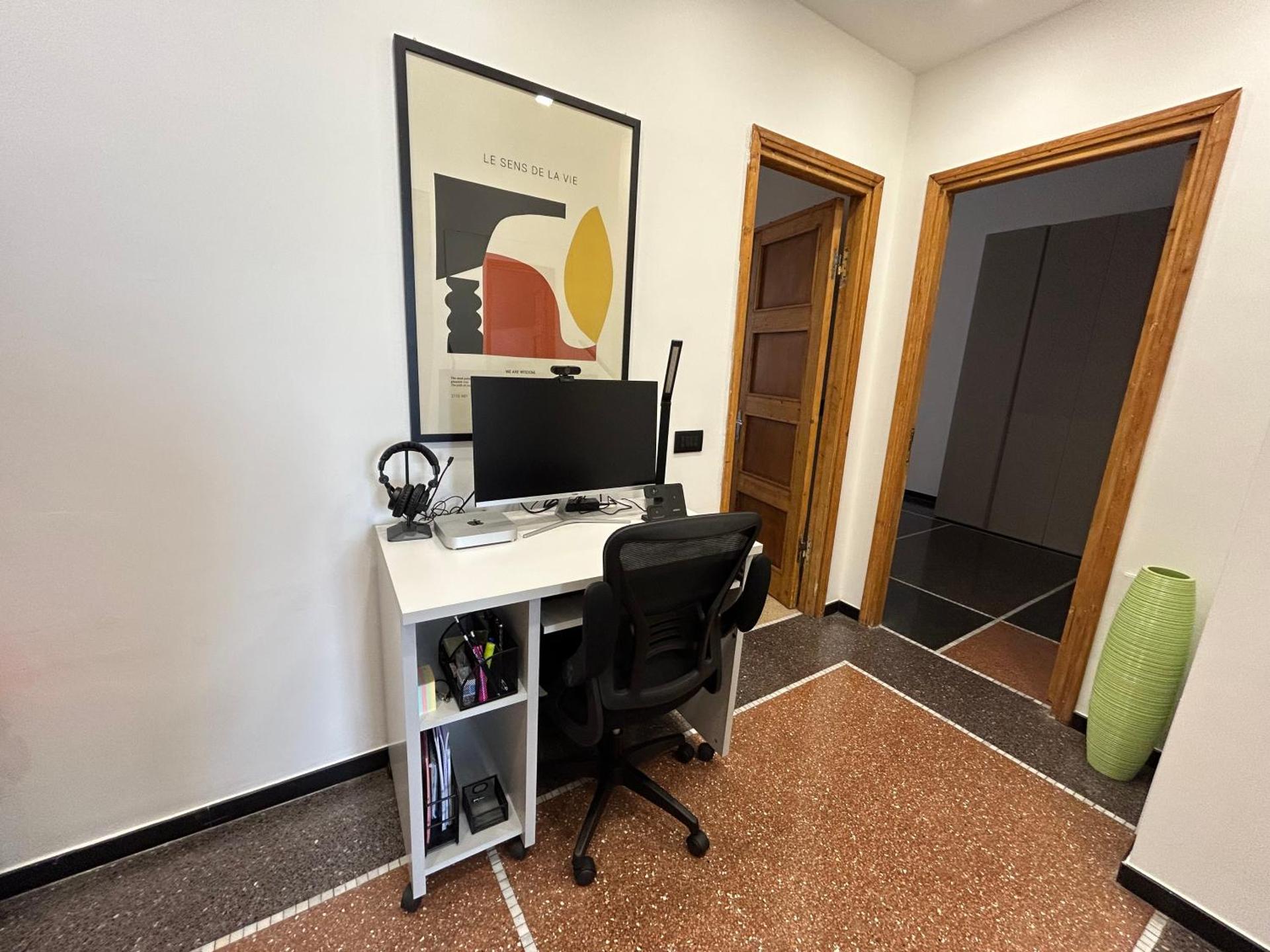 LargoDoria - ViaGenova, box auto privato incluso