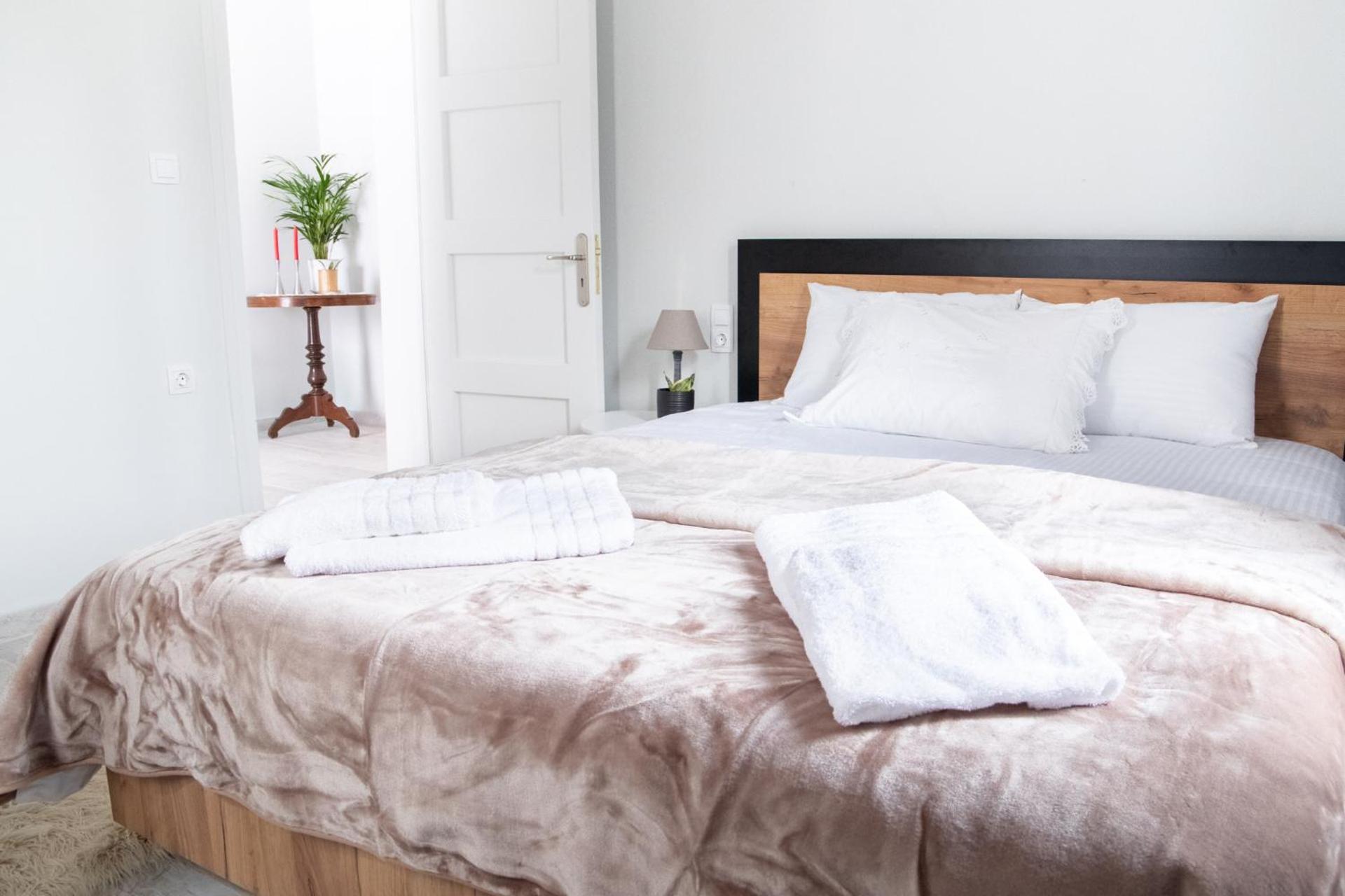 Orsiida deluxe garden house & superior garden apartment Agria