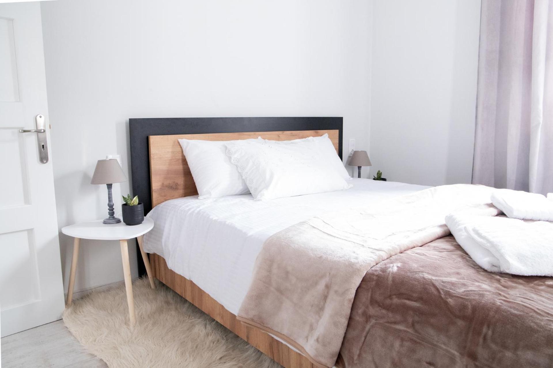 Orsiida deluxe garden house & superior garden apartment Agria