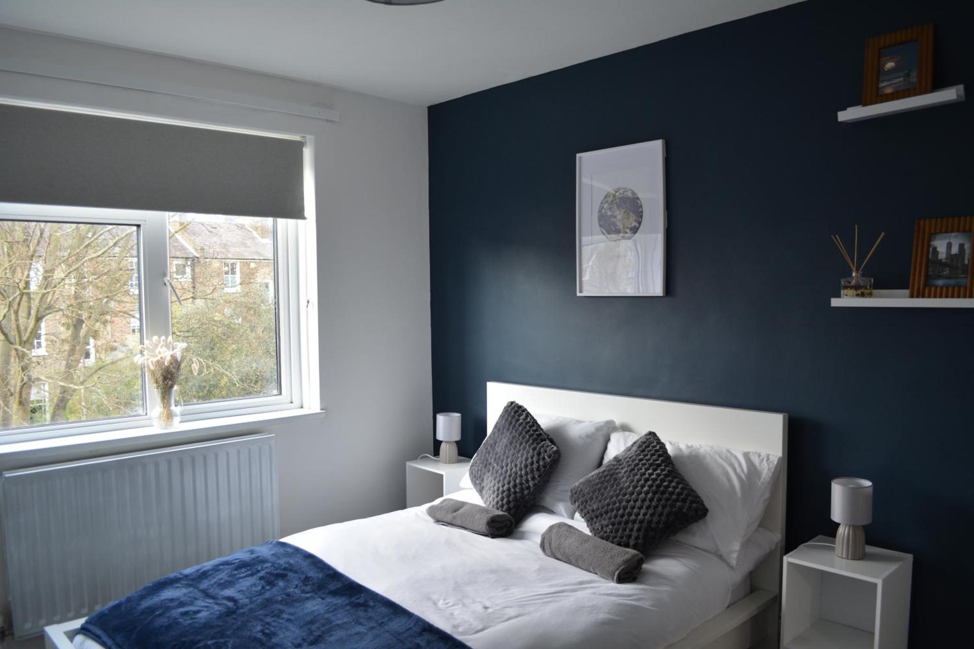 Contemporary Stylish Central Apartment